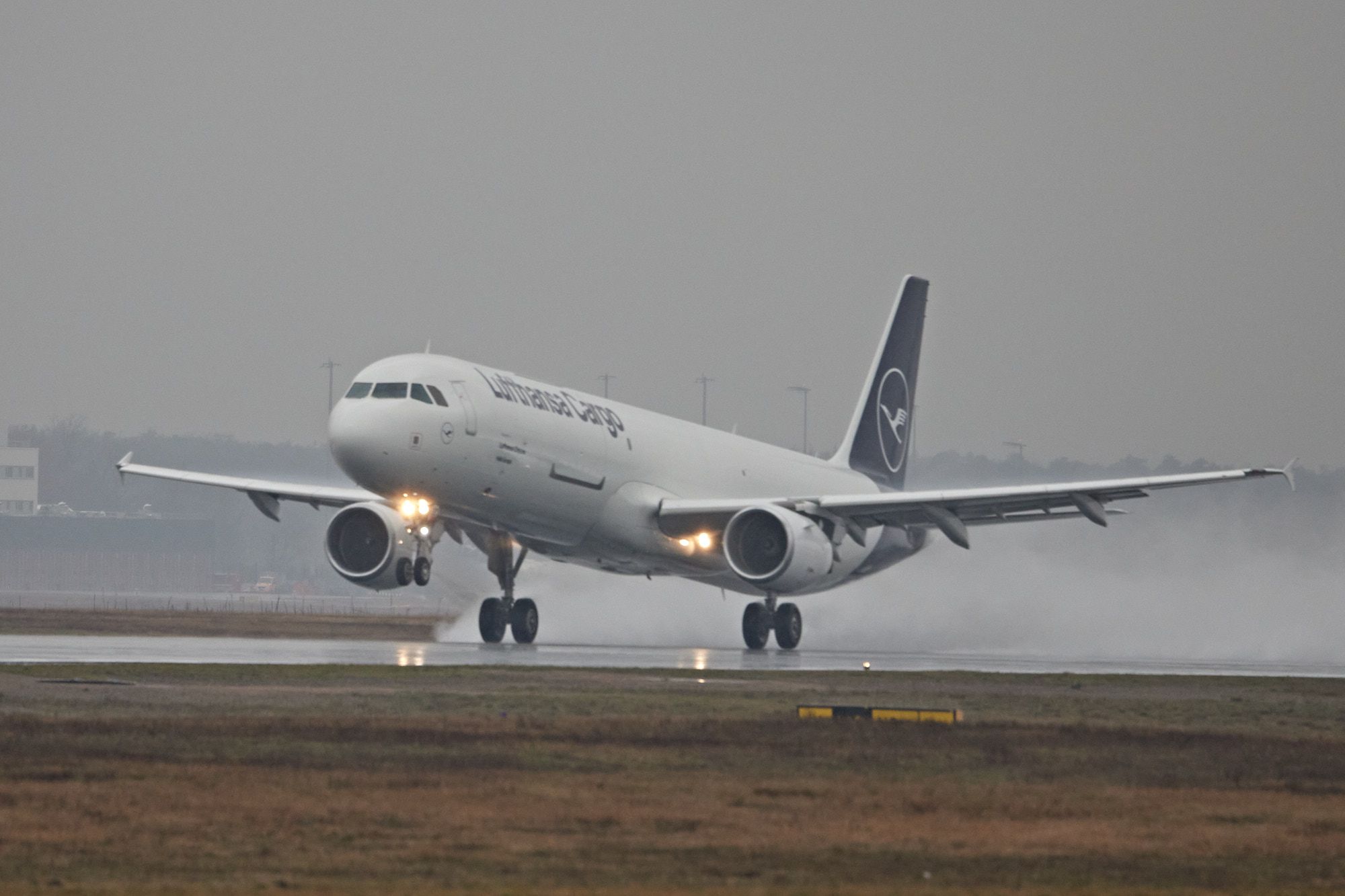 Lufthansa Cargo Airbus A321F D-AEHC