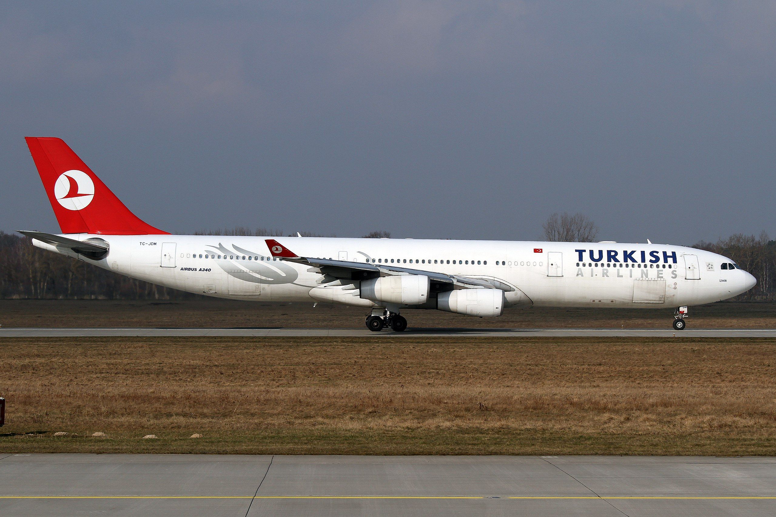 A Turkish Airlines Airbus A340