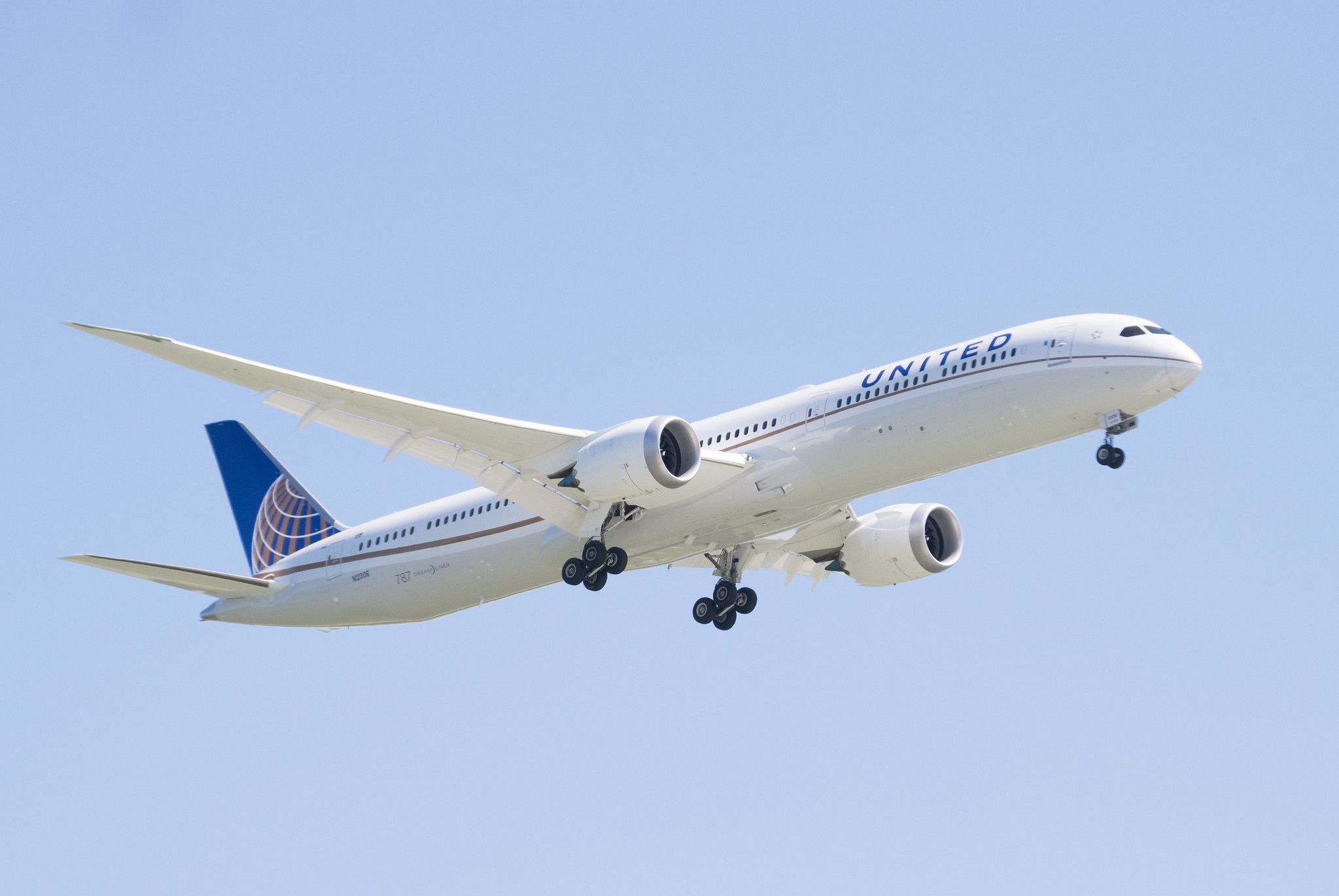 United Boeing 787-10