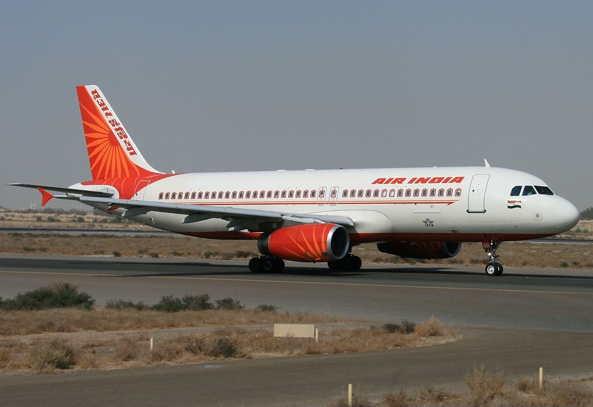VT-ESB Air India Airbus A320-200