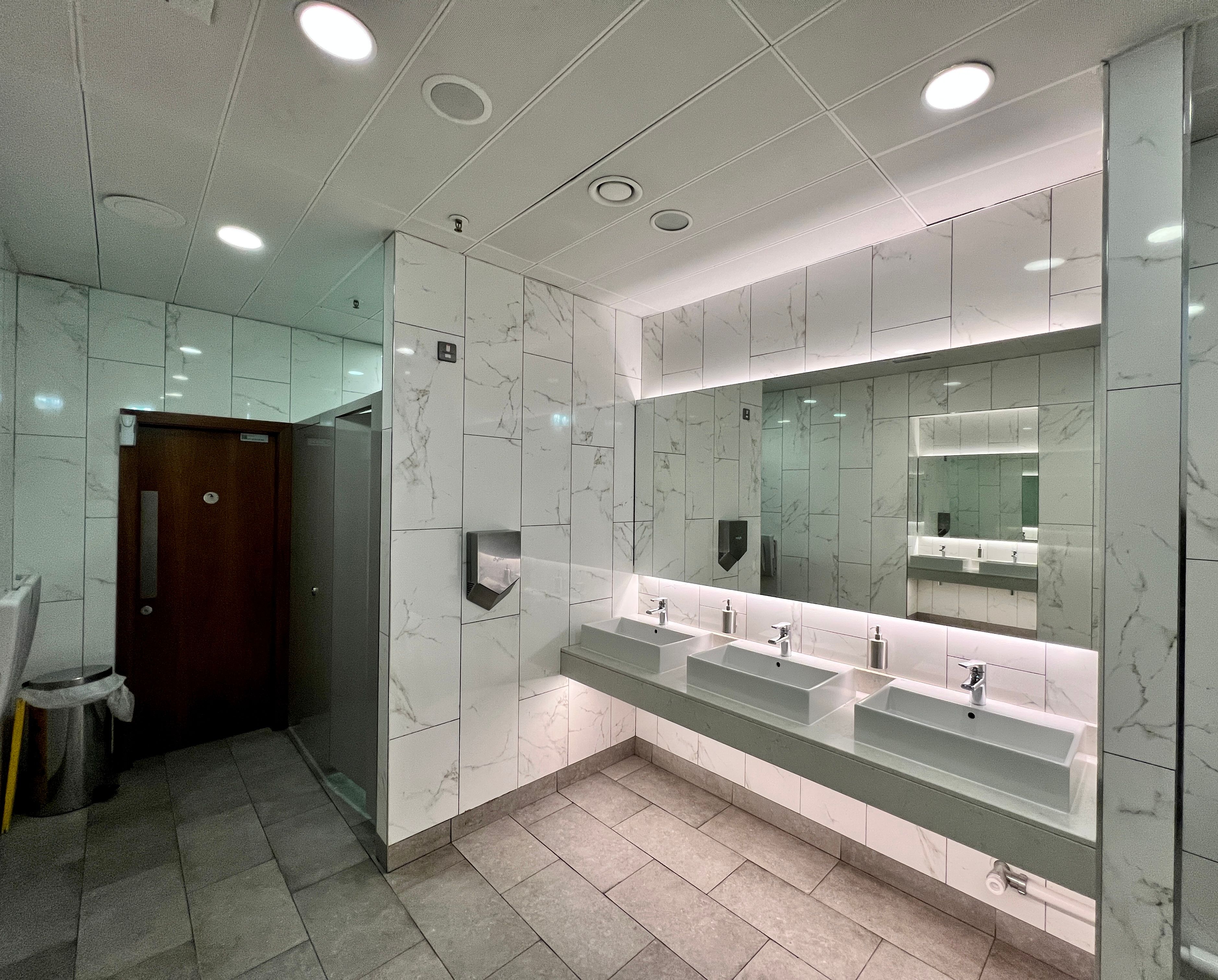 Dublin Terminal One Lounge Review