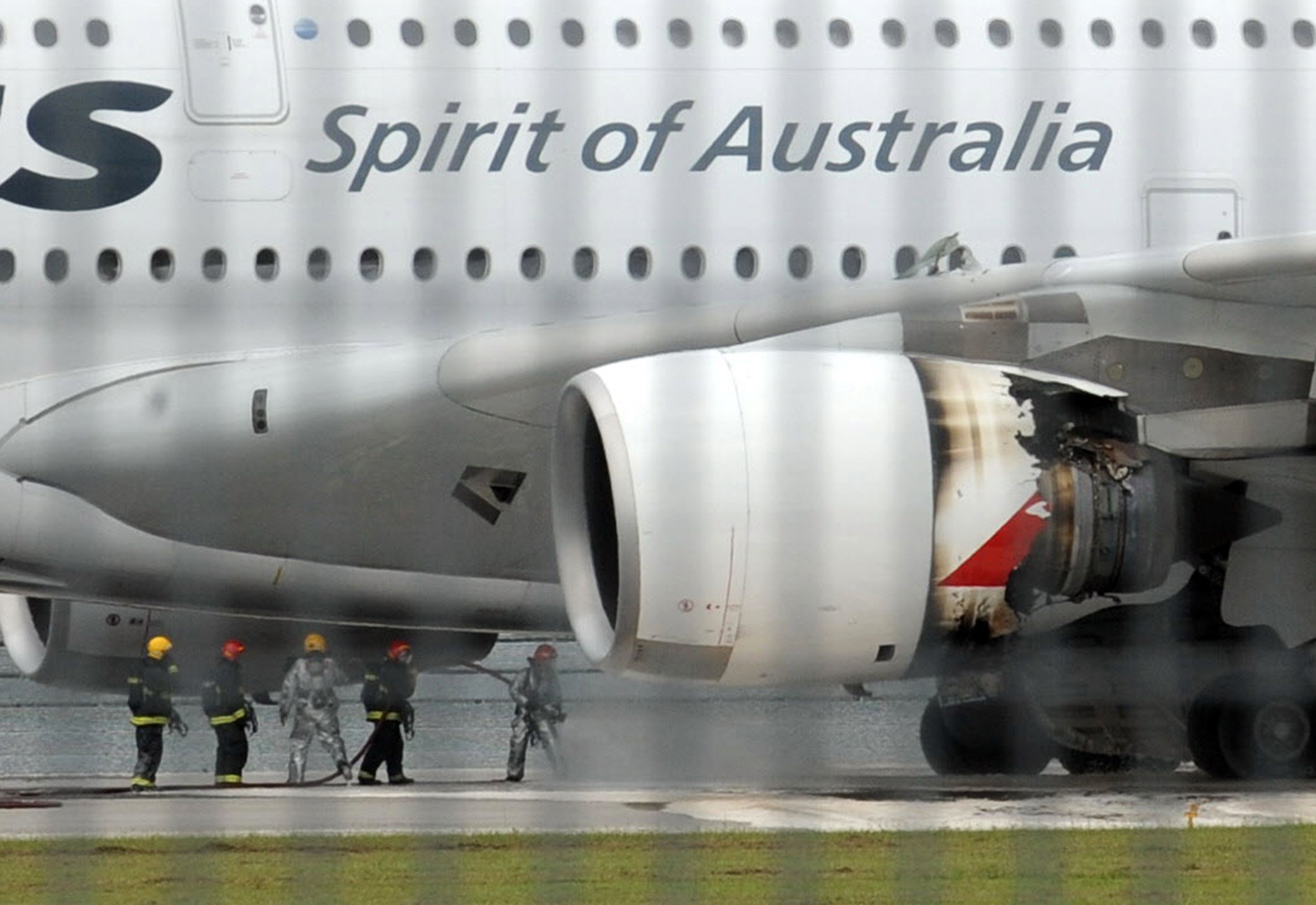 Qantas Flight 32 Engine