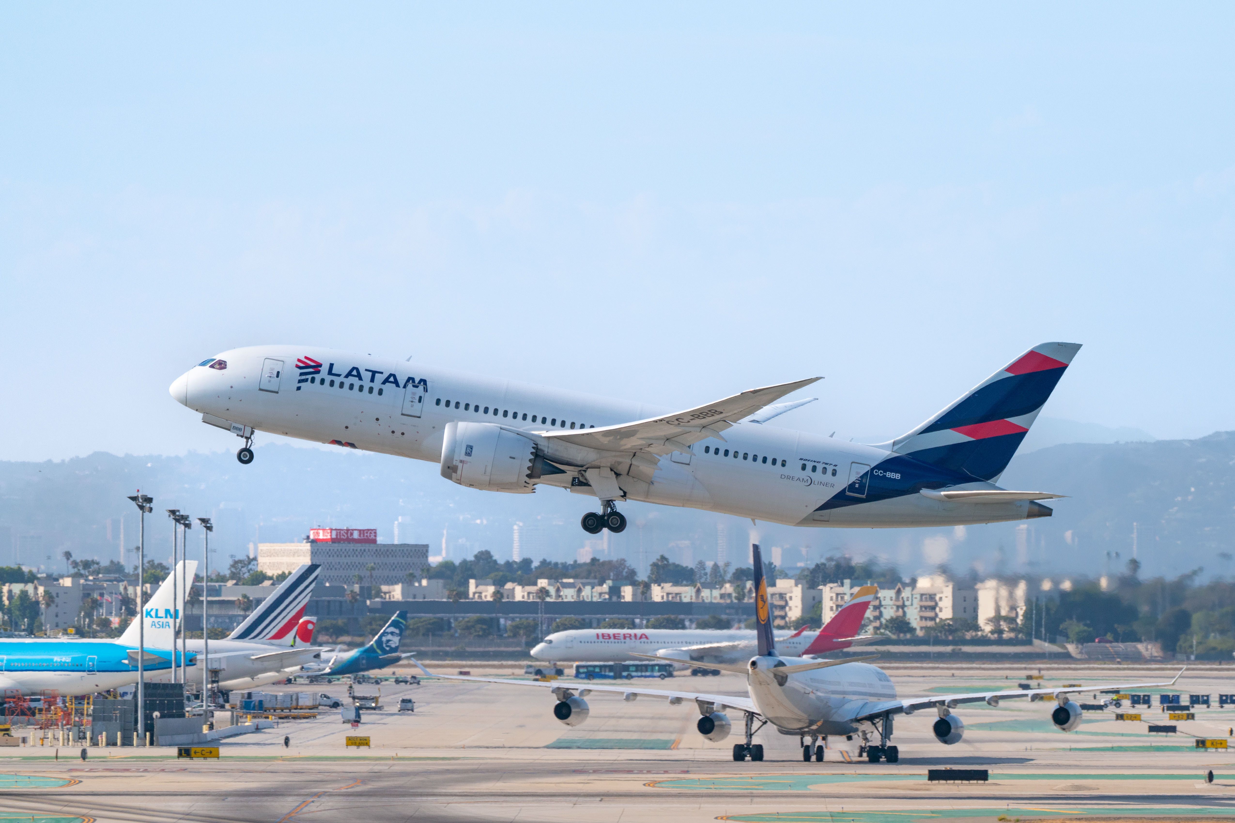 LATAM 'LAN Chile' Airlines Boeing 787-8 takes off from Los Angeles international Airport on July 30, 2022 in Los Angeles, California.