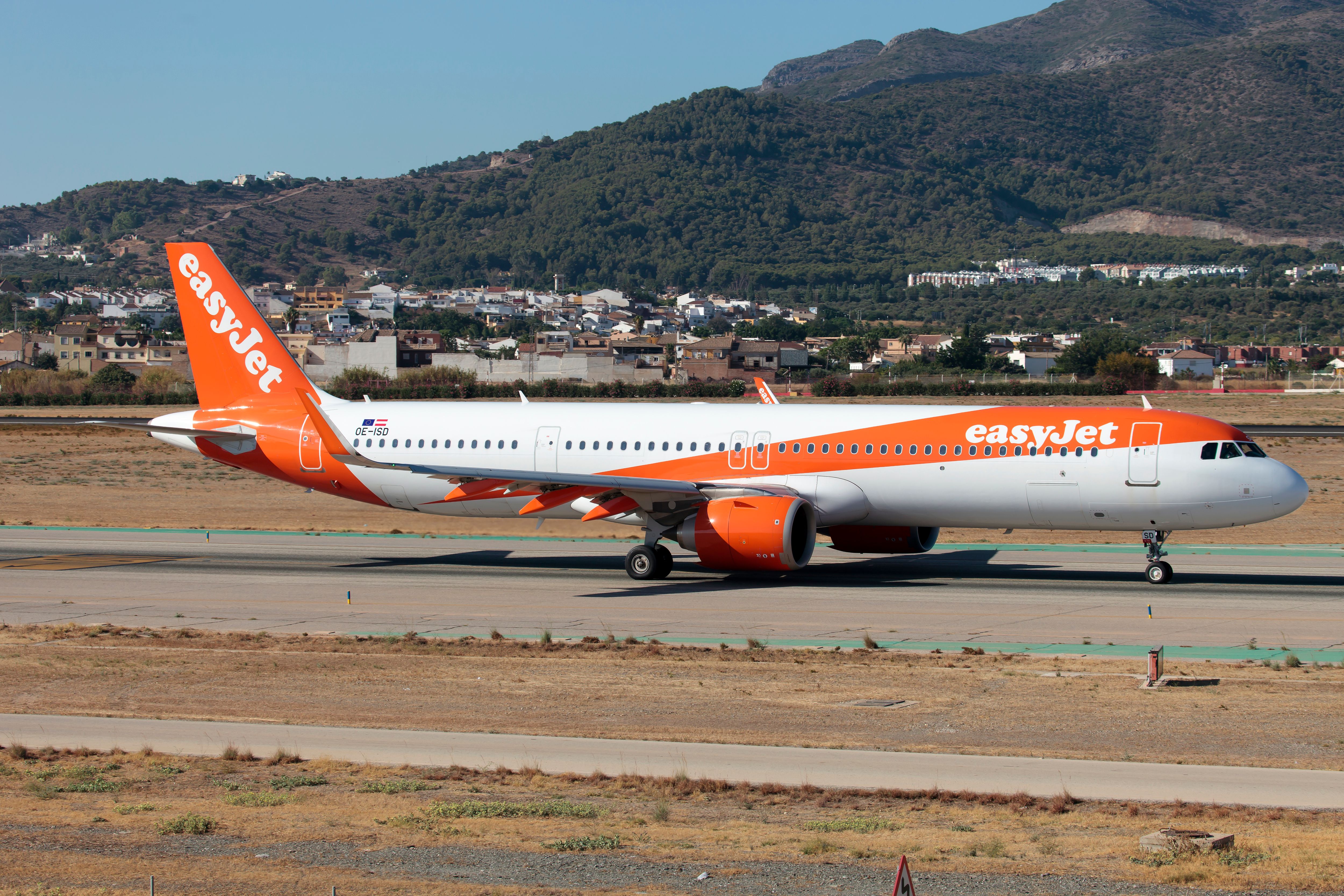 easyjet A320neo on runway in Spain