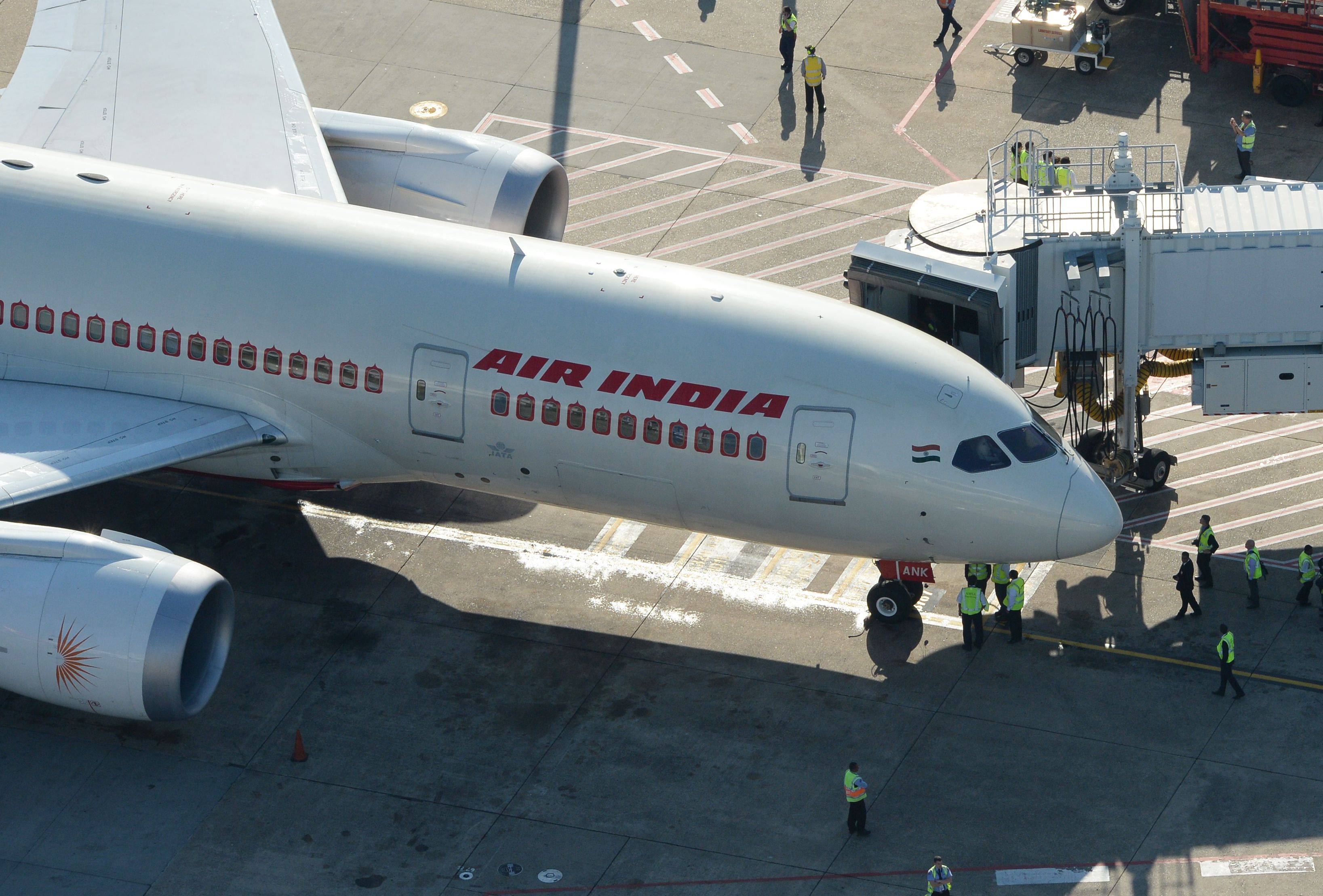  Air India Boeing 787 arrives into Sydney