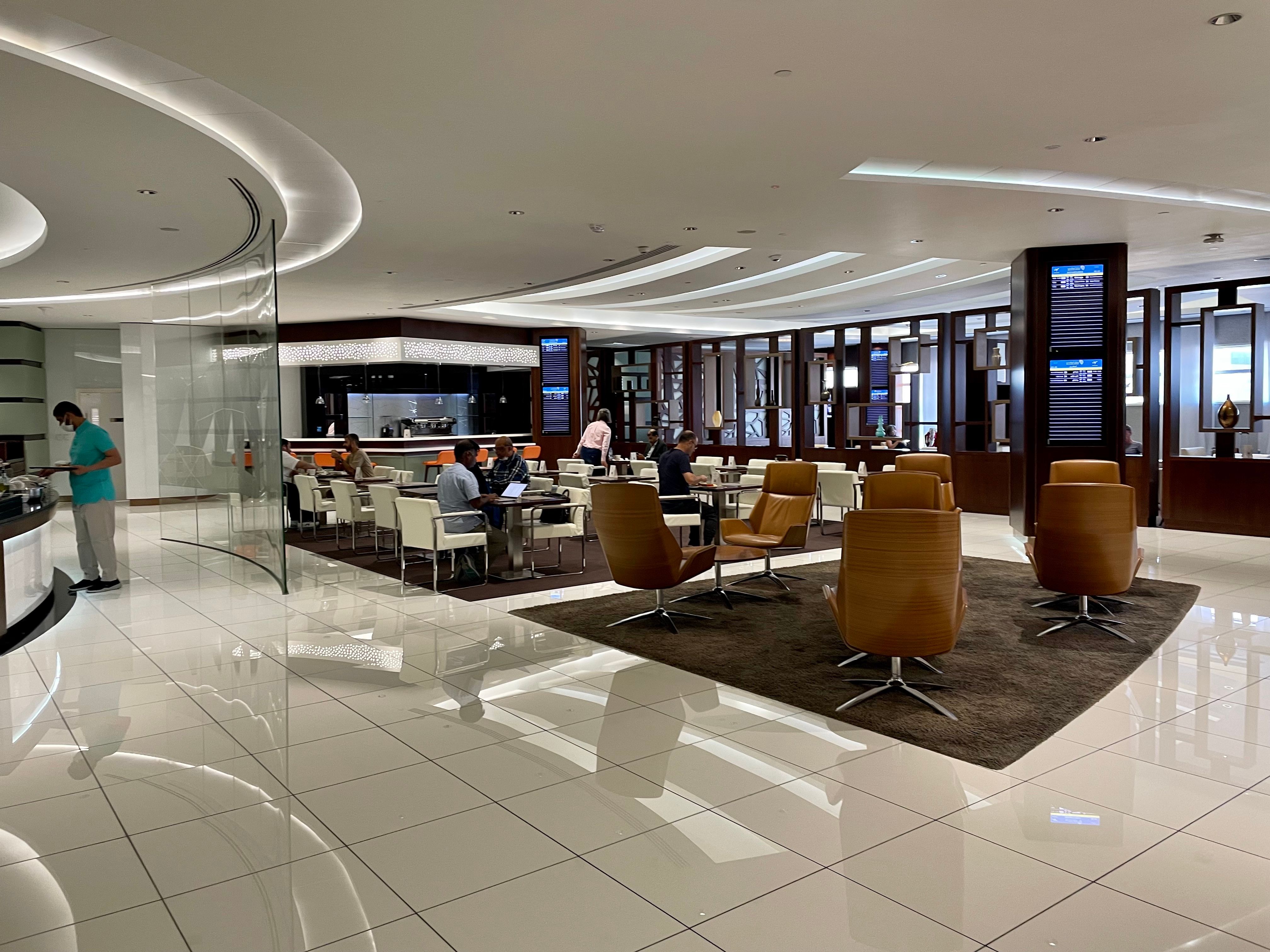 Etihad Boeing 787 business class lounge