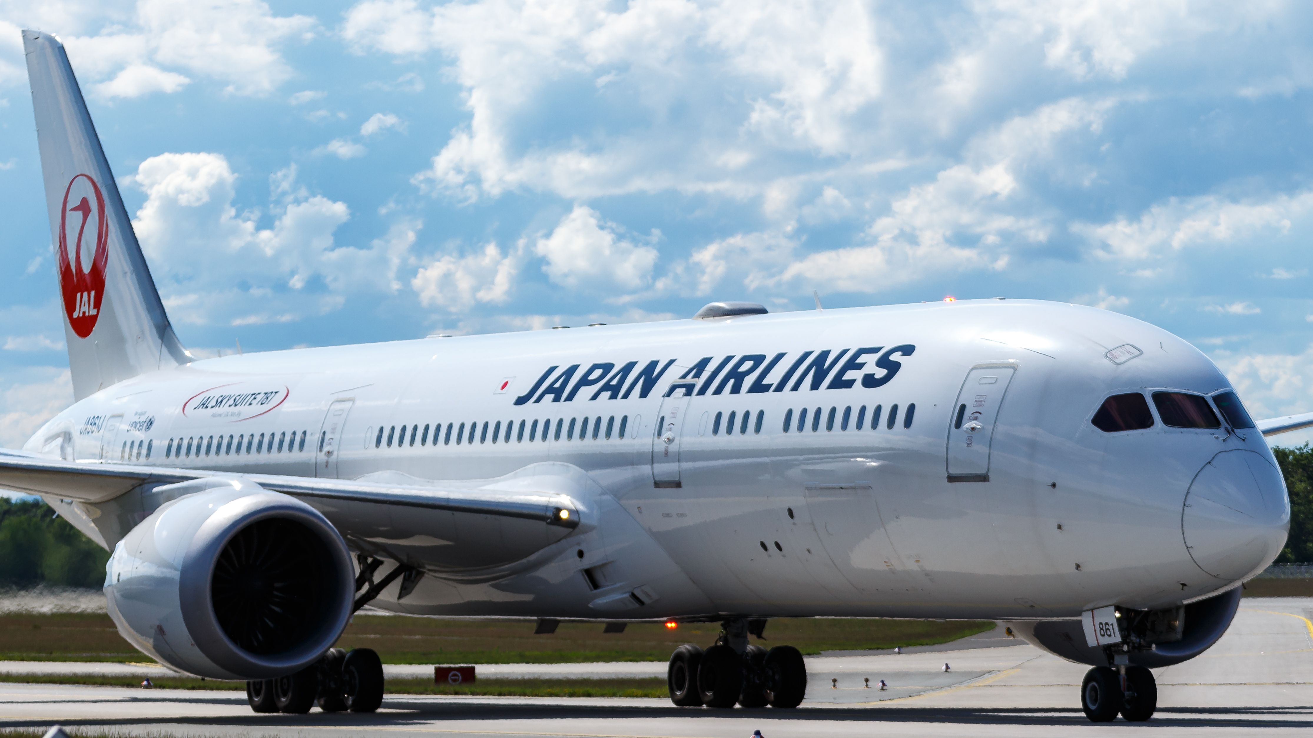 Japan Airlines Boeing 787-9 Dreamliner 