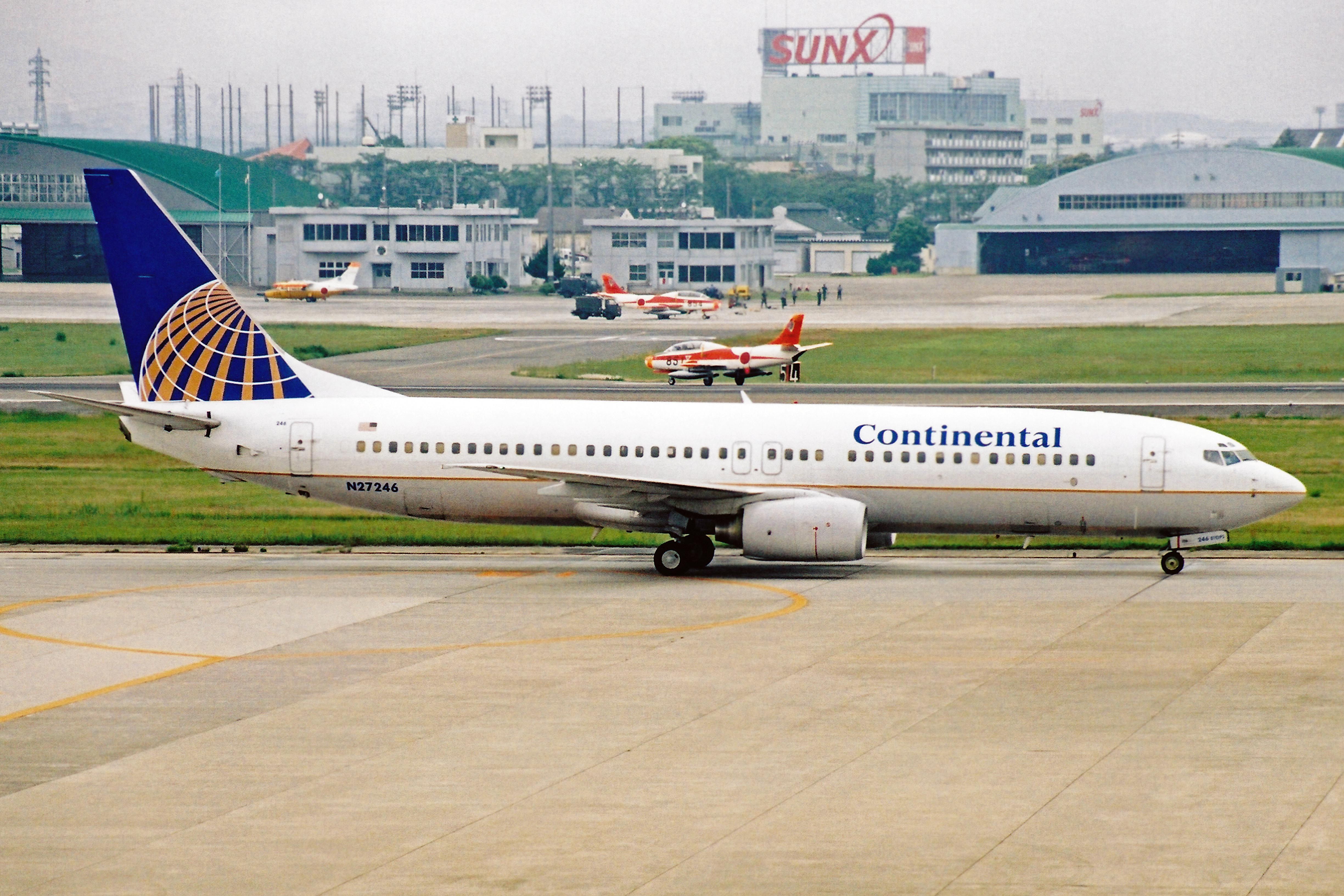 N27246 B737-824 Continental Micronesia