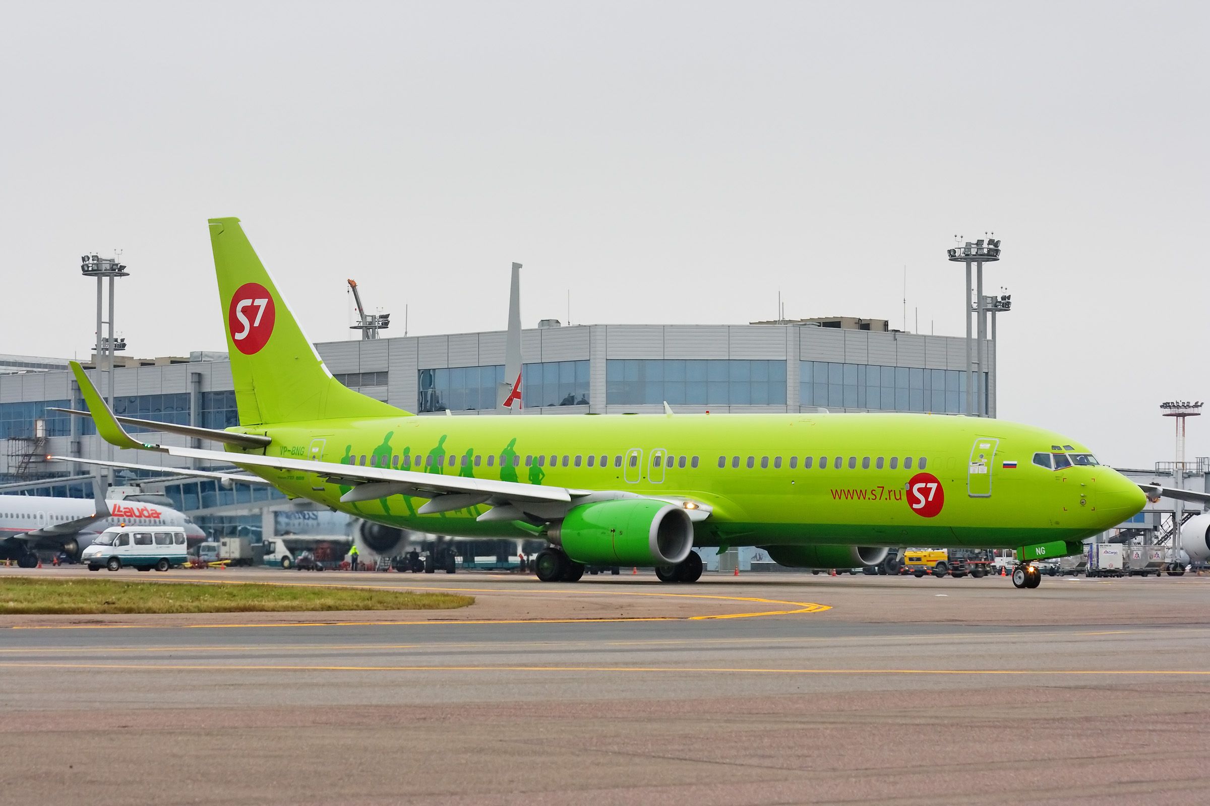 S7 Airlines Boeing 737-800