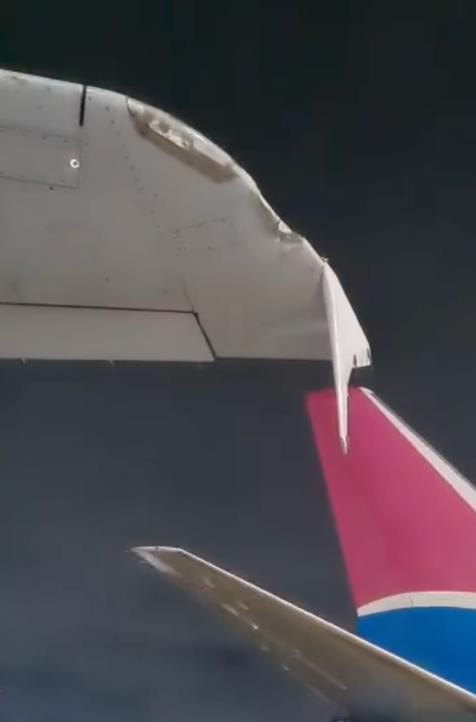 SAA Airbus A320 wingtip damage and FlySafair B737 at OR Tambo Airport