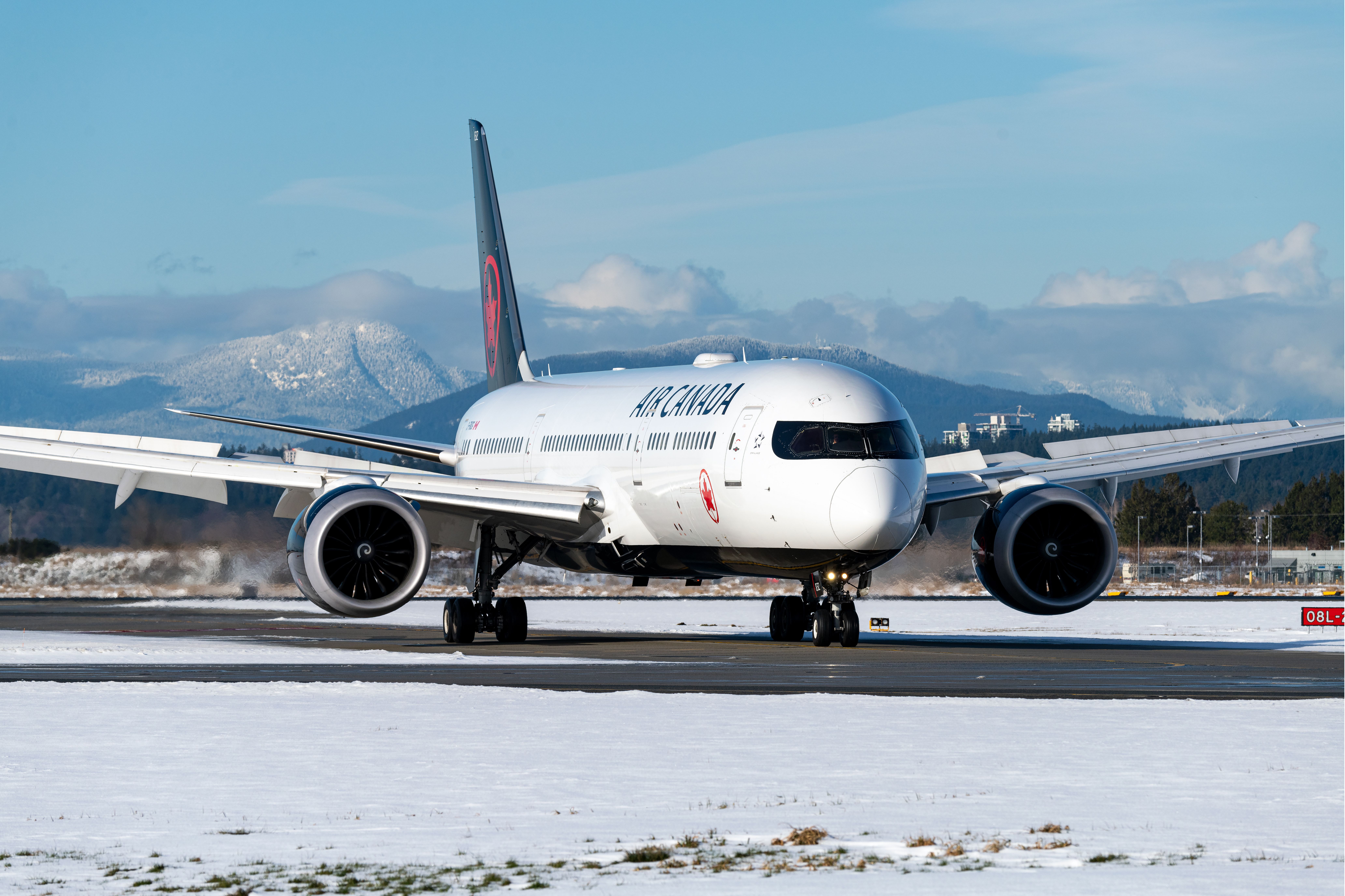 Air Canada Boeing 787-9 Taxiing