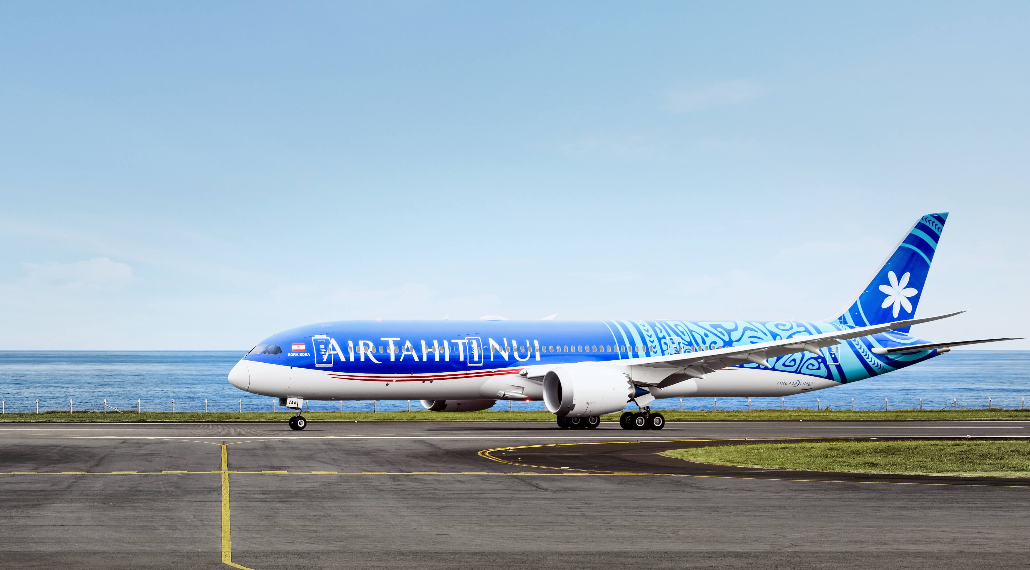 air tahiti nui boeing aircraft in the air