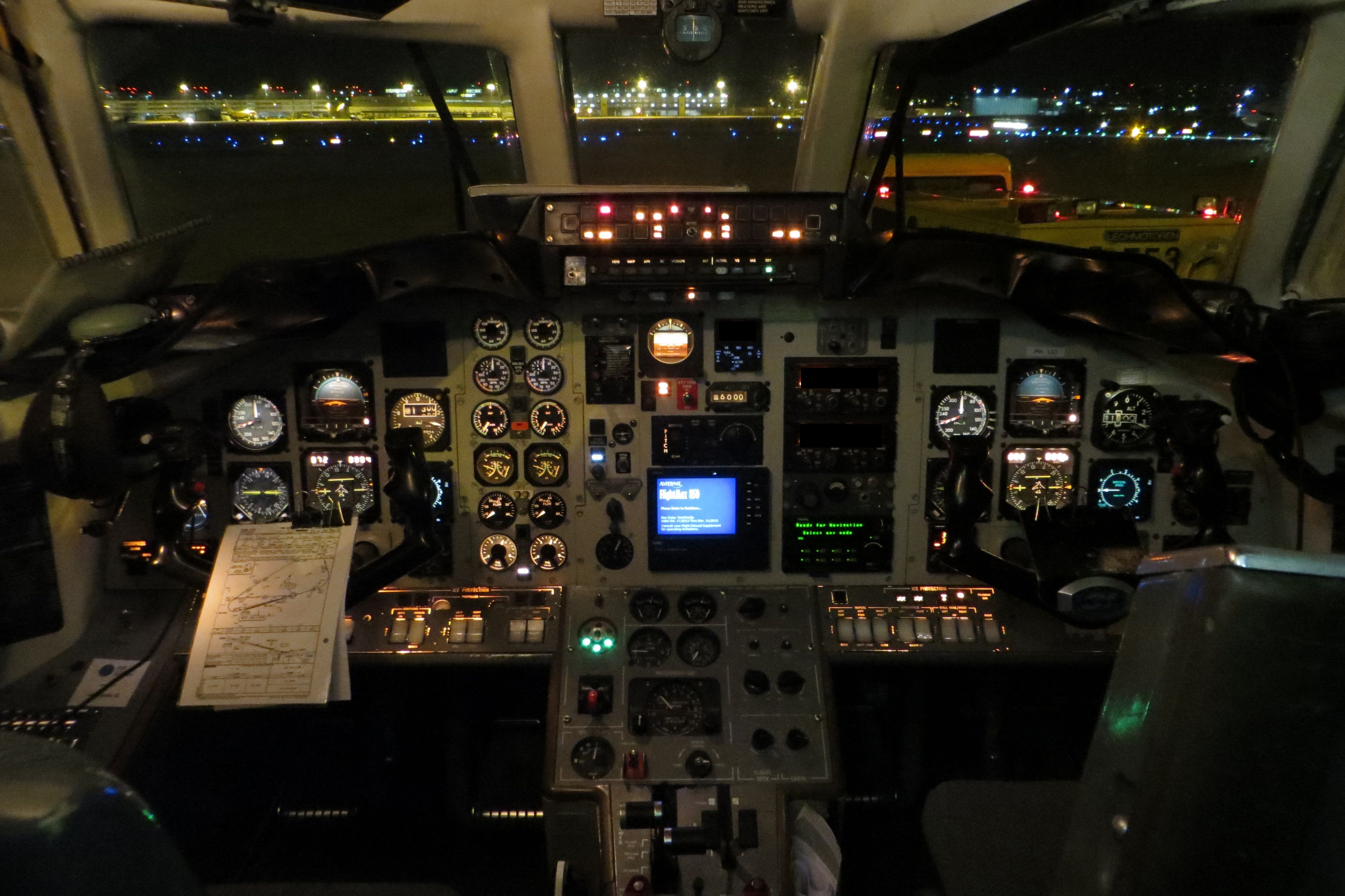 Cockpit Jetstream_31