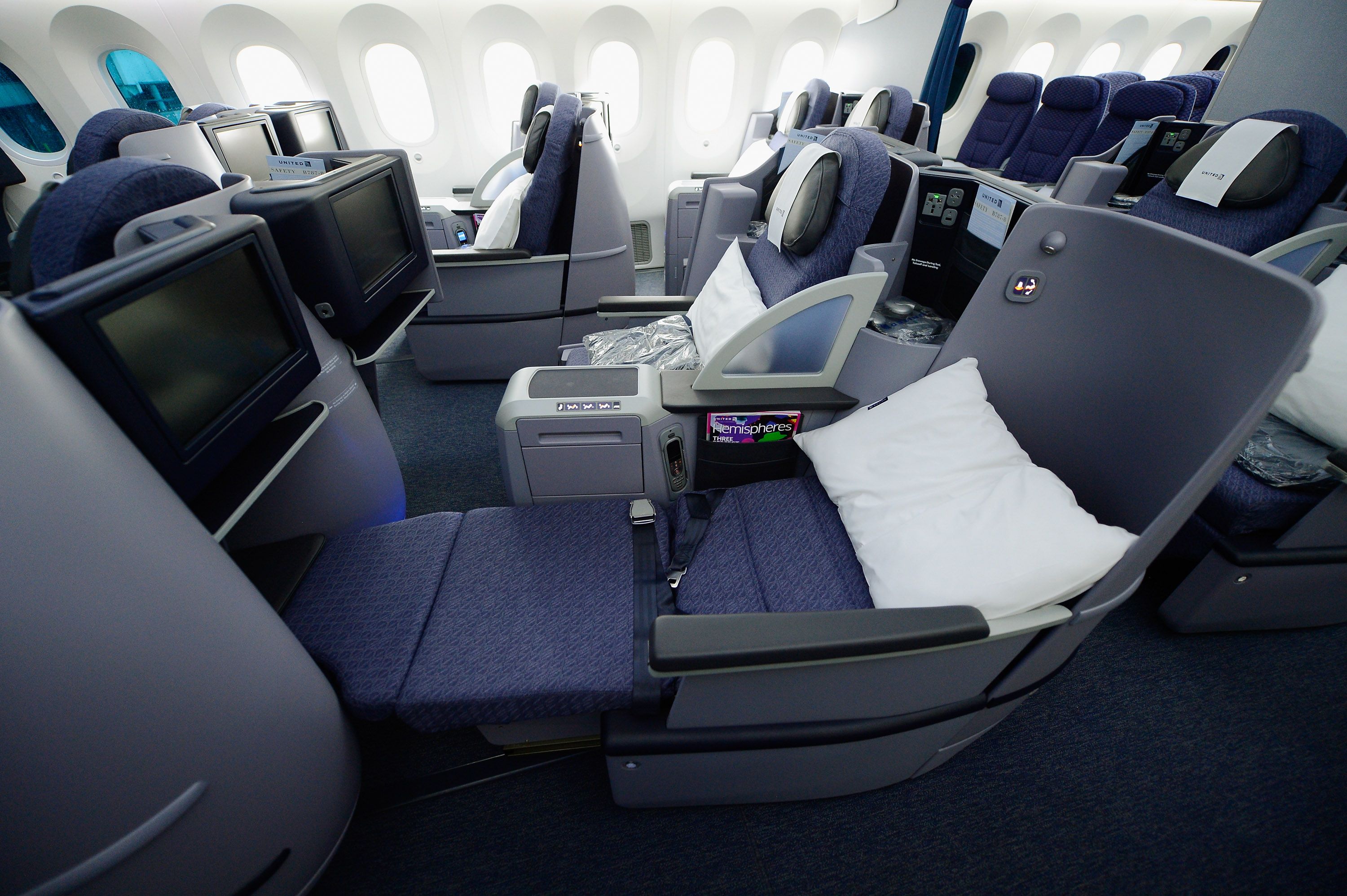 United Airlines business class