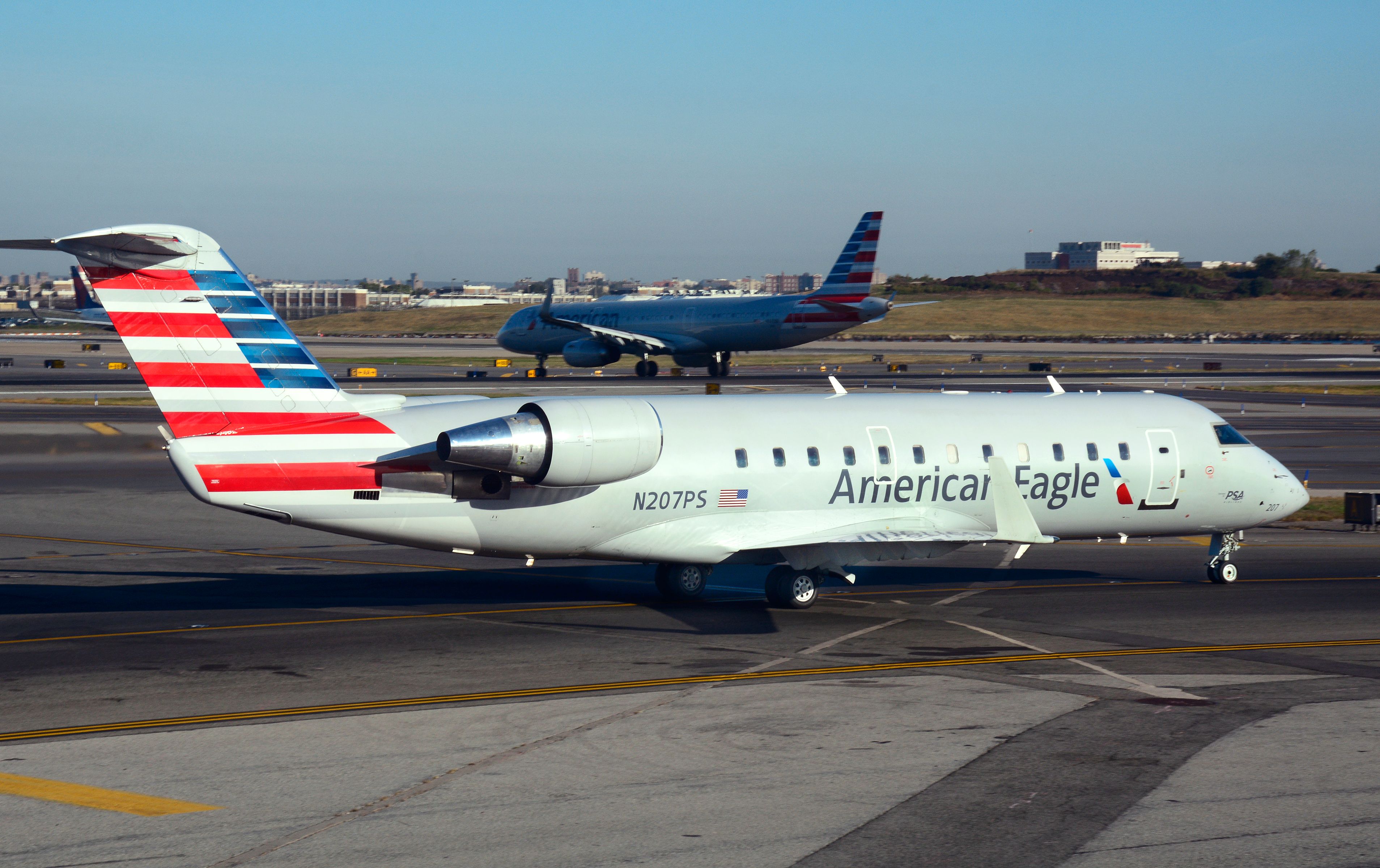 American Eagle CRJ-200