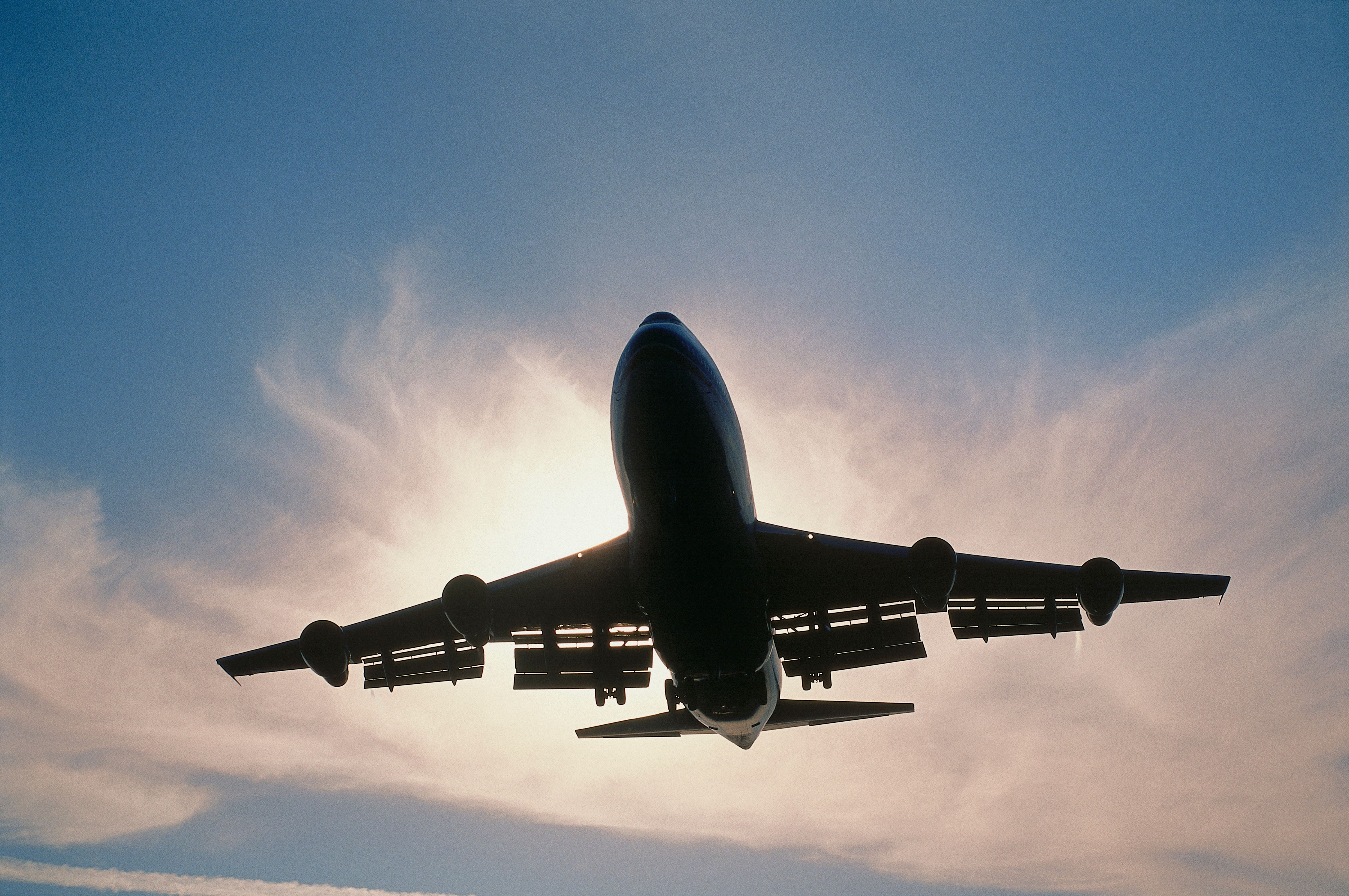 Boeing 747 on final-approach with flaps deployed