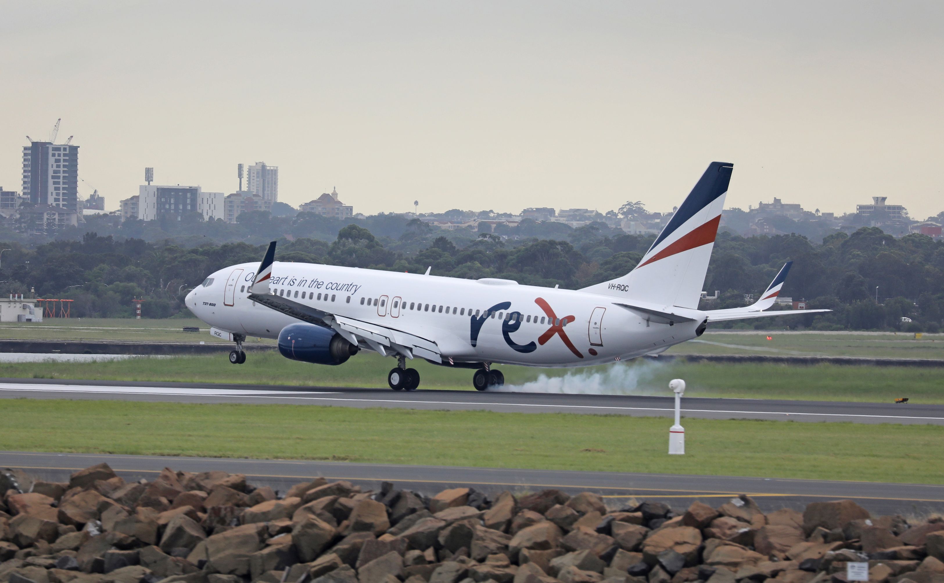 REX Boeing 737-800 Sydney