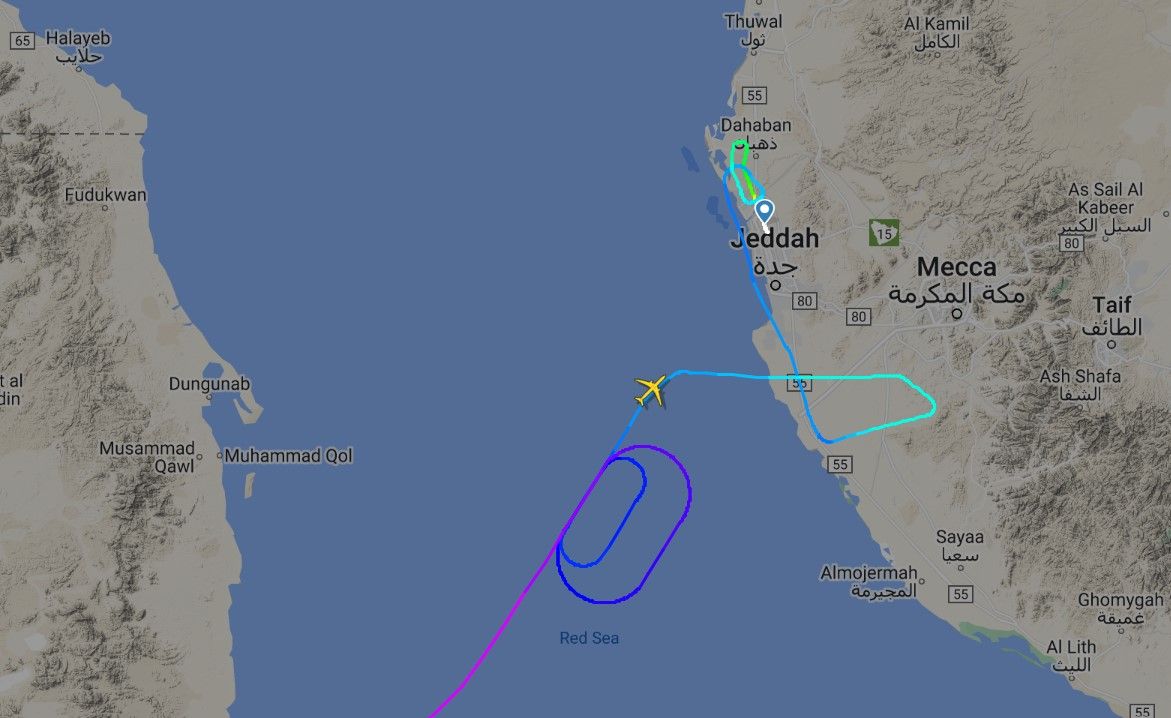 SV542 approach to Jeddah