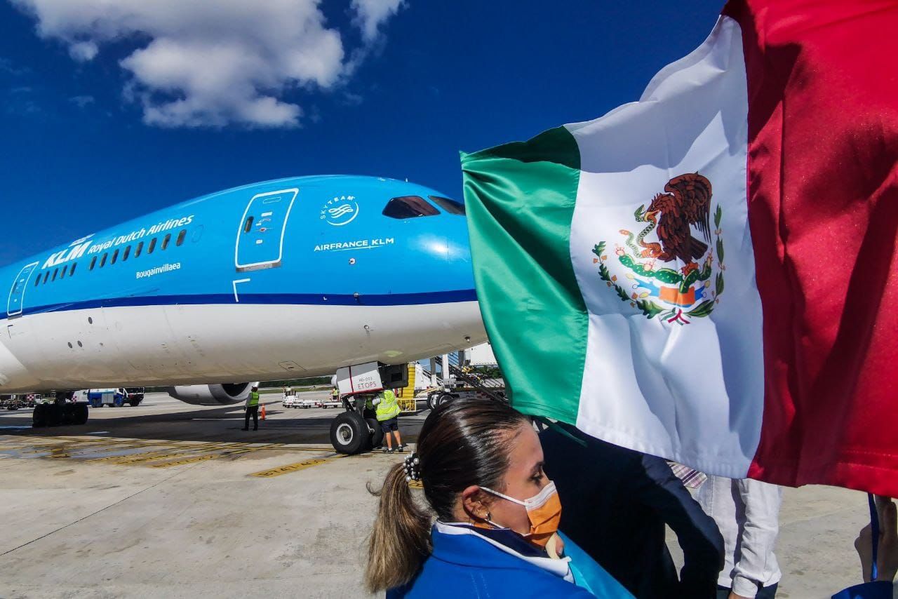 Inaugural flight of KLM to Cancun Airport