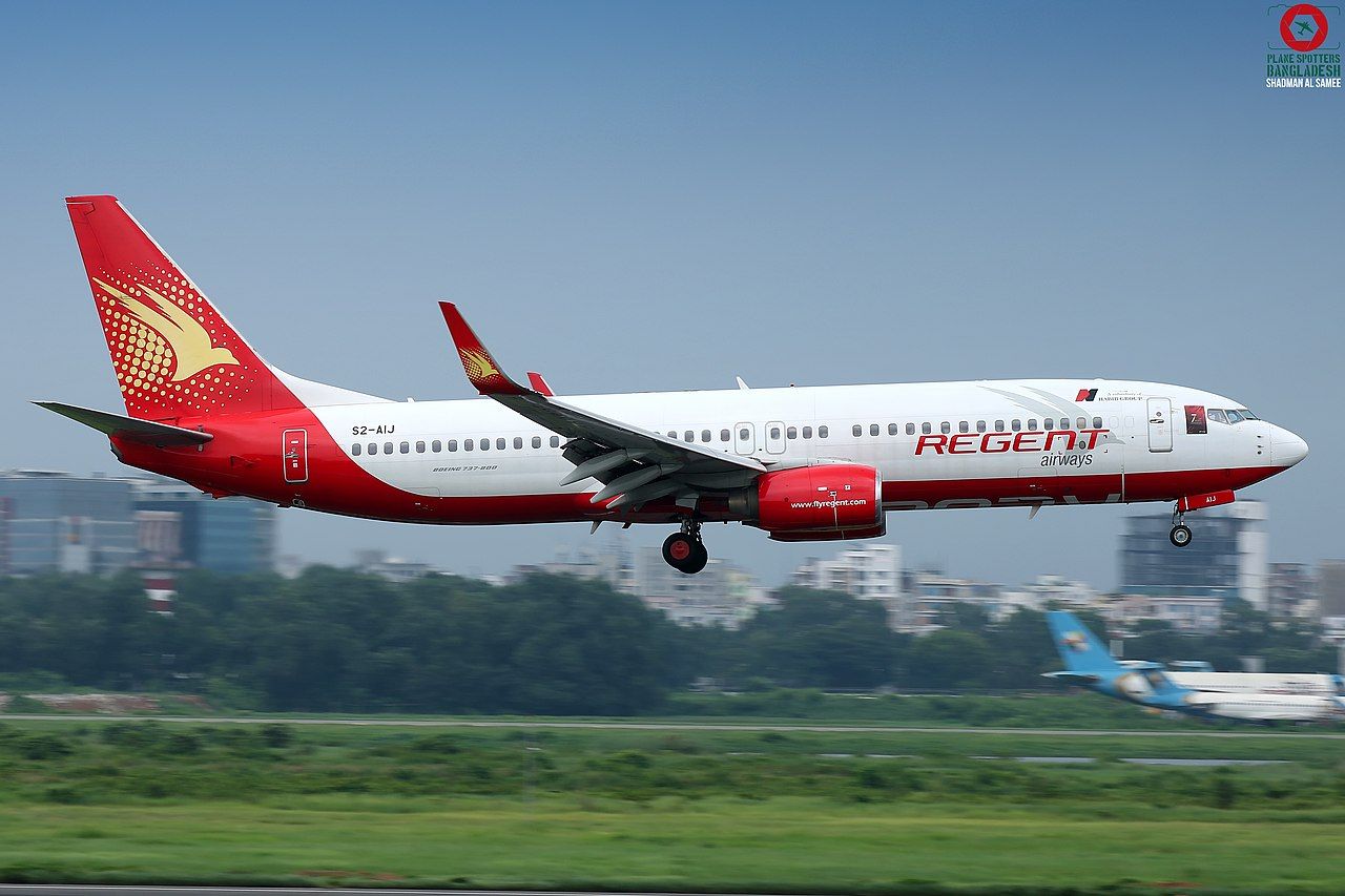 Regent Airways Boeing 737