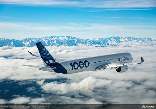 Airbus A350-1000 first flight