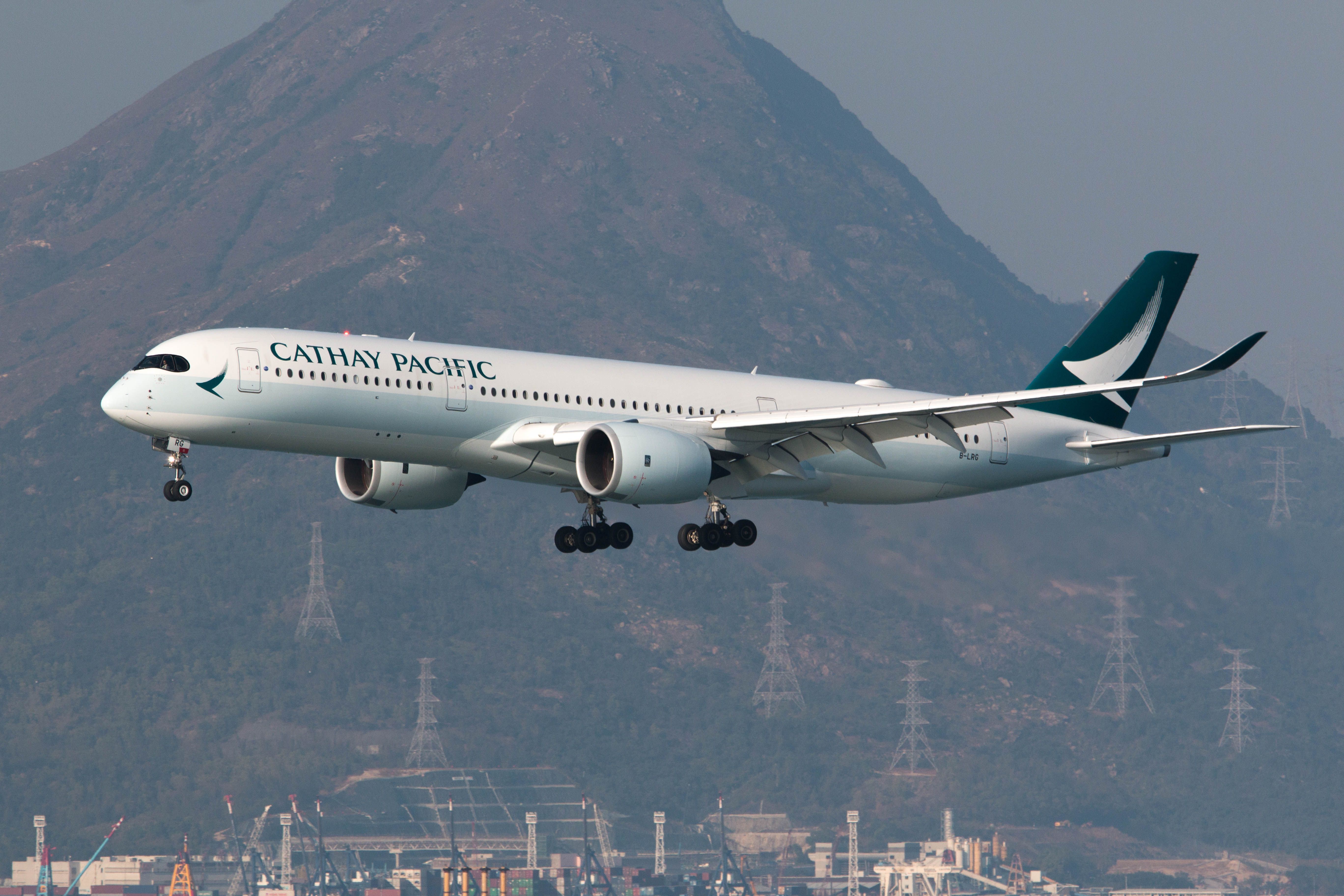 B-LRG Cathay Pacific Airbus A350-941