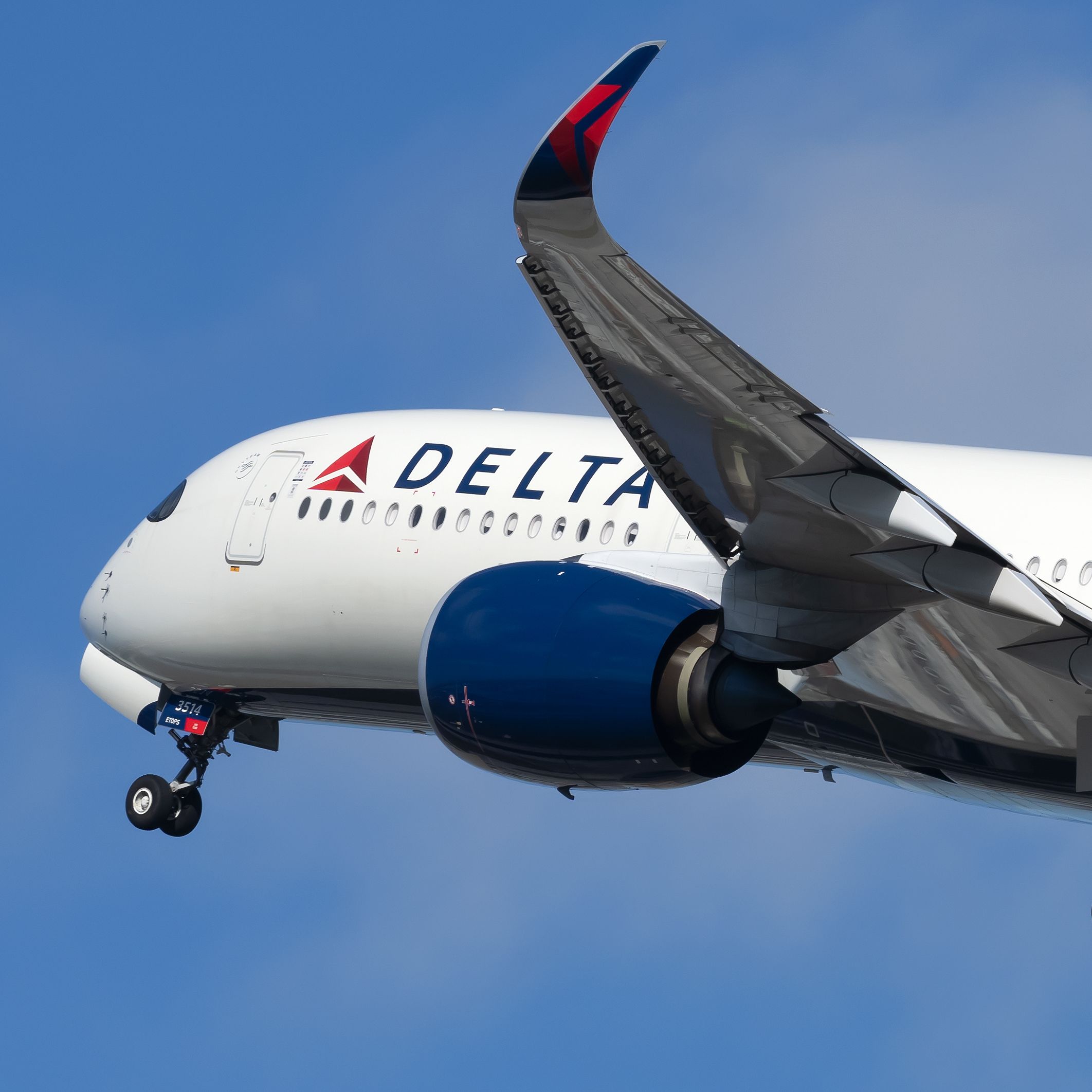 Delta Airlines Airbus A350-941 taking off