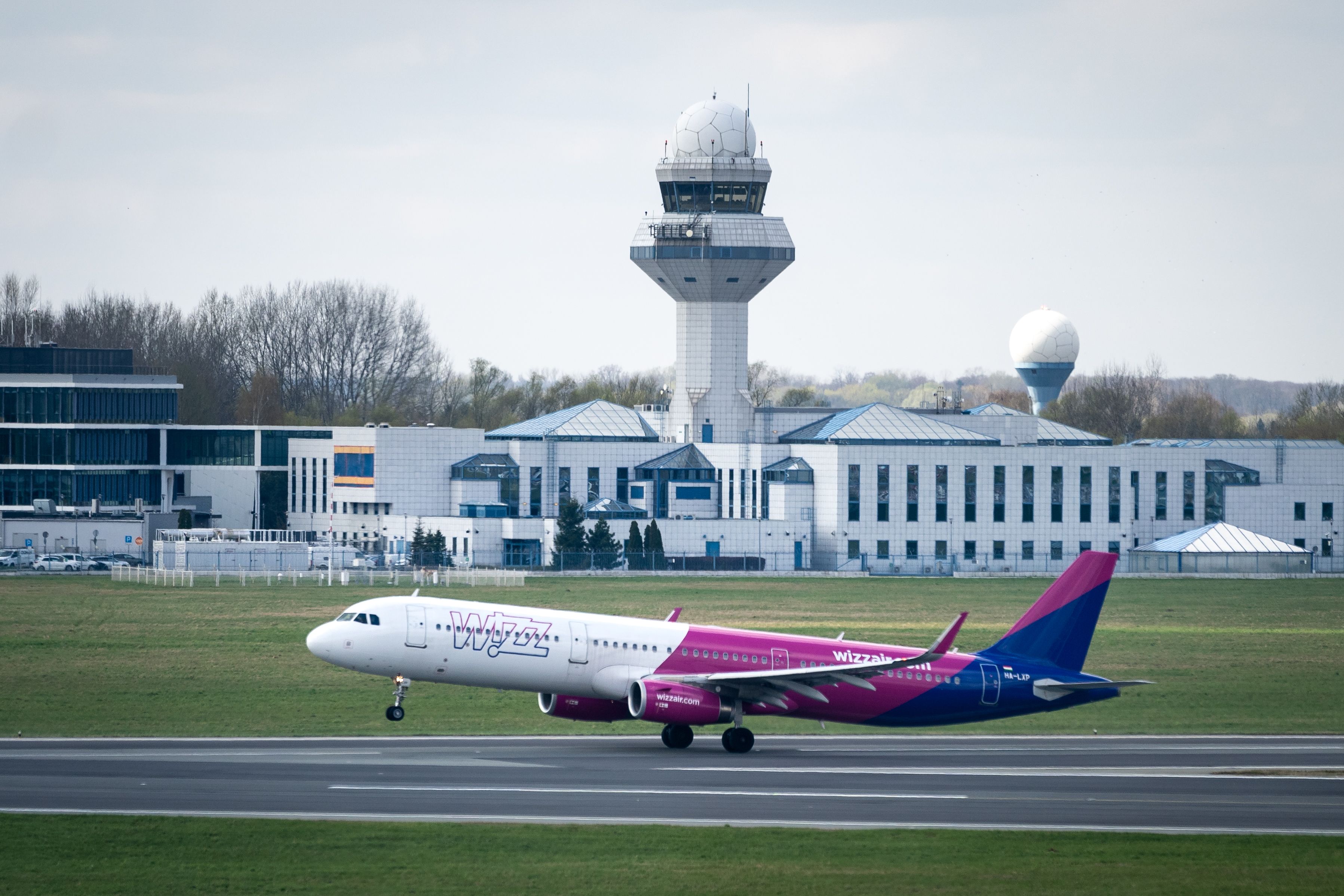 Wizz Air Airbus A321-200