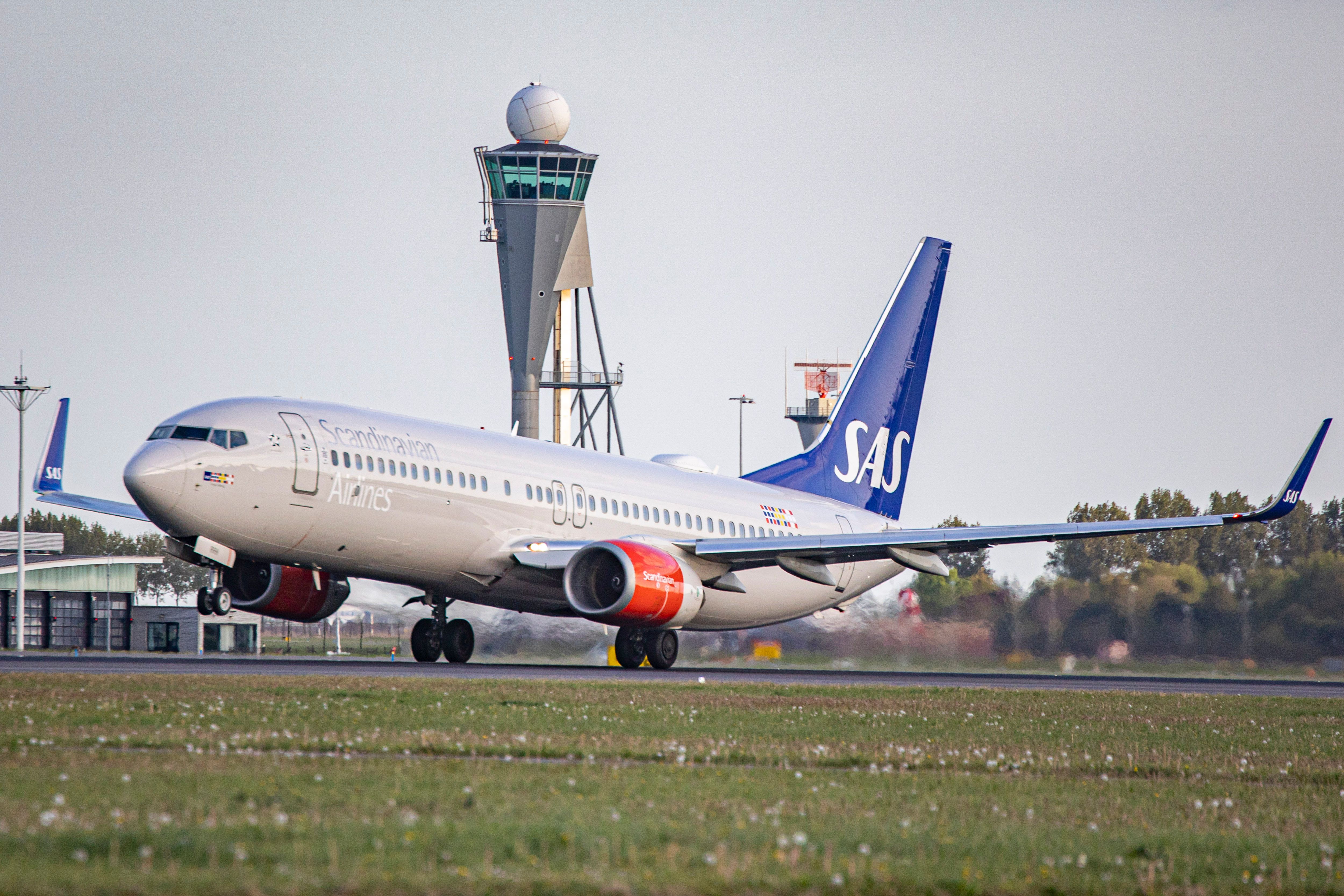 SAS Boeing 737-800 Taking off from Amsterdam Airport