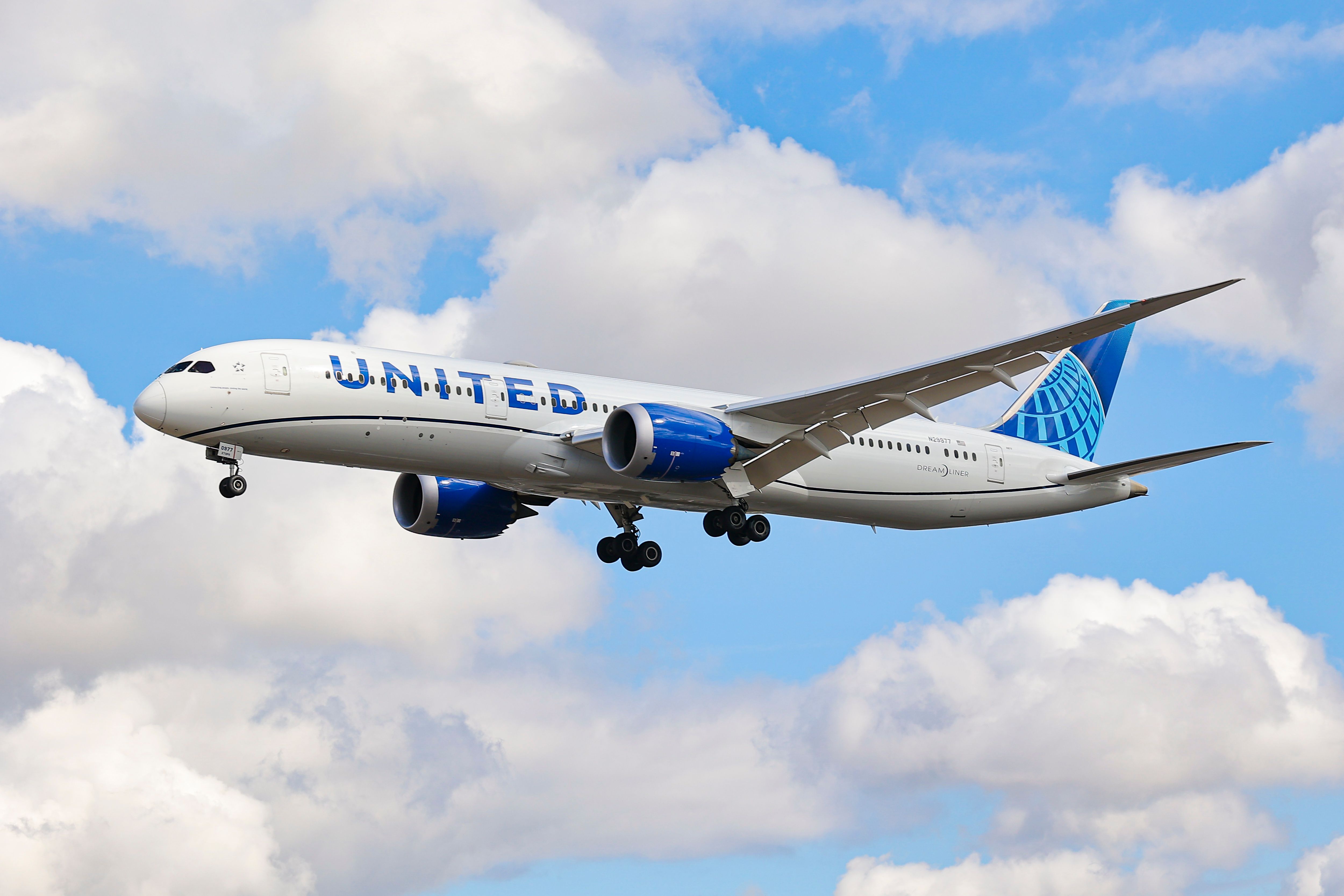 United Airlines May Place New Order For Several Boeing 787s