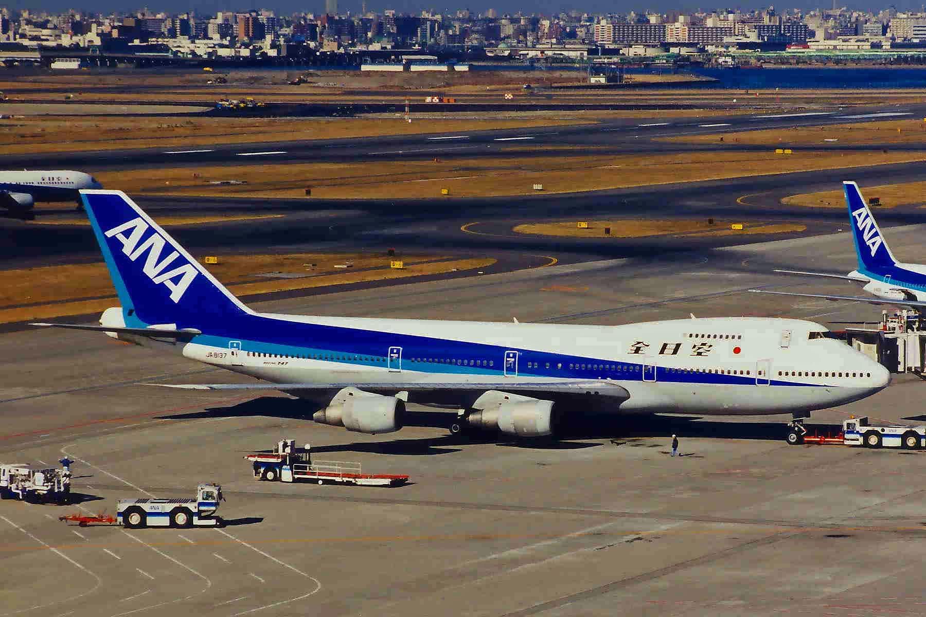 ANA Boeing 747
