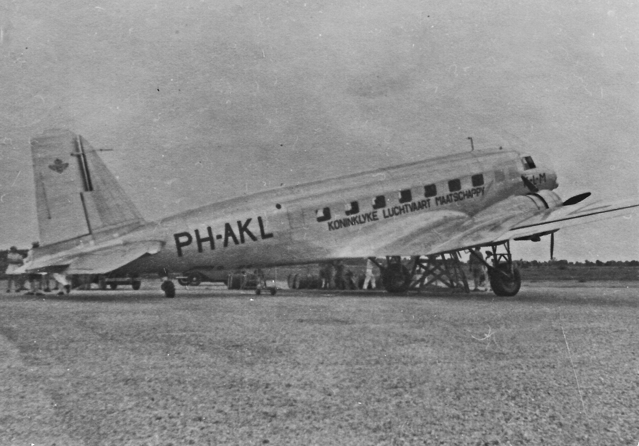 KLM DC2 PH-AKL