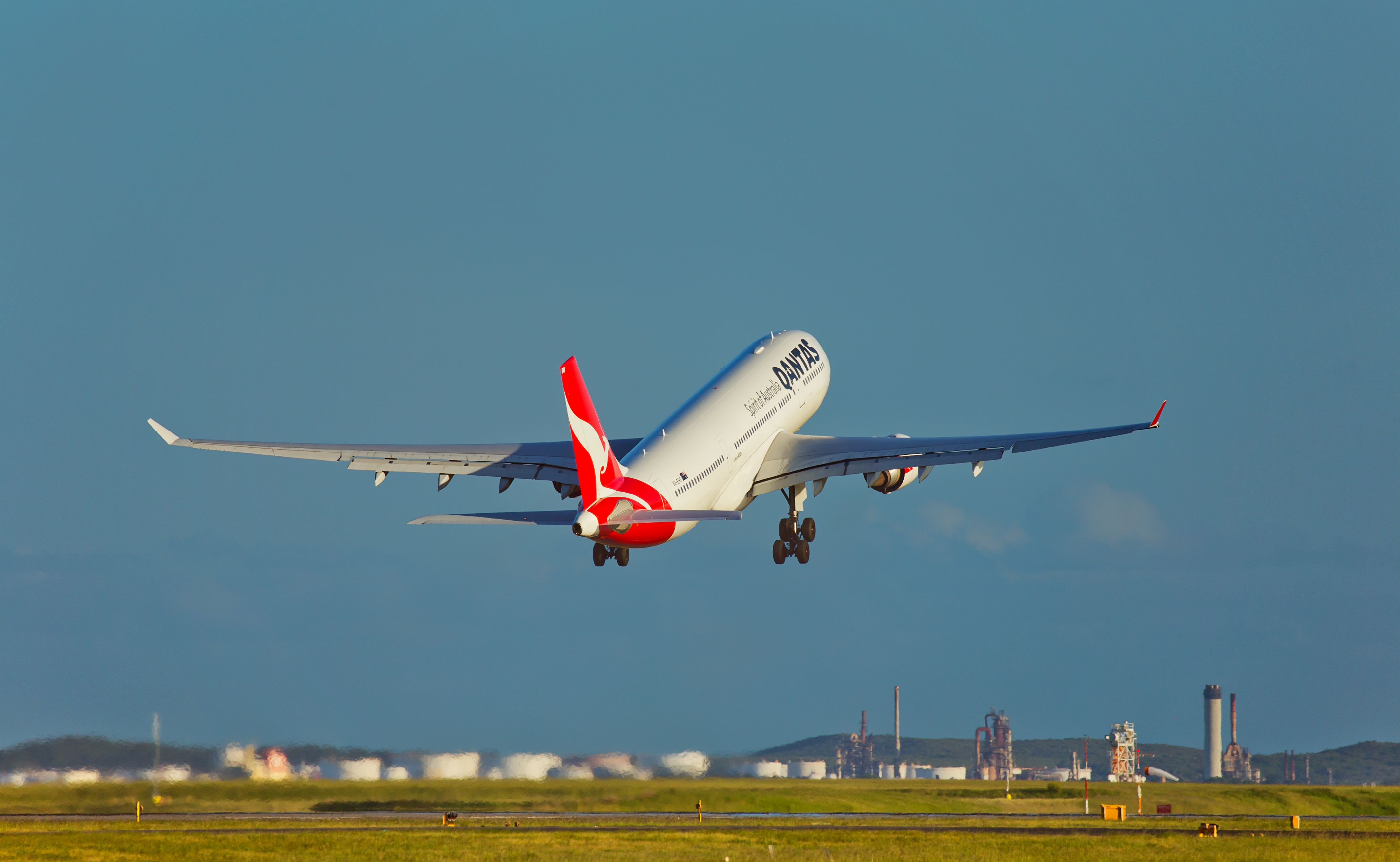 Qantas A330 Shutterstock 1