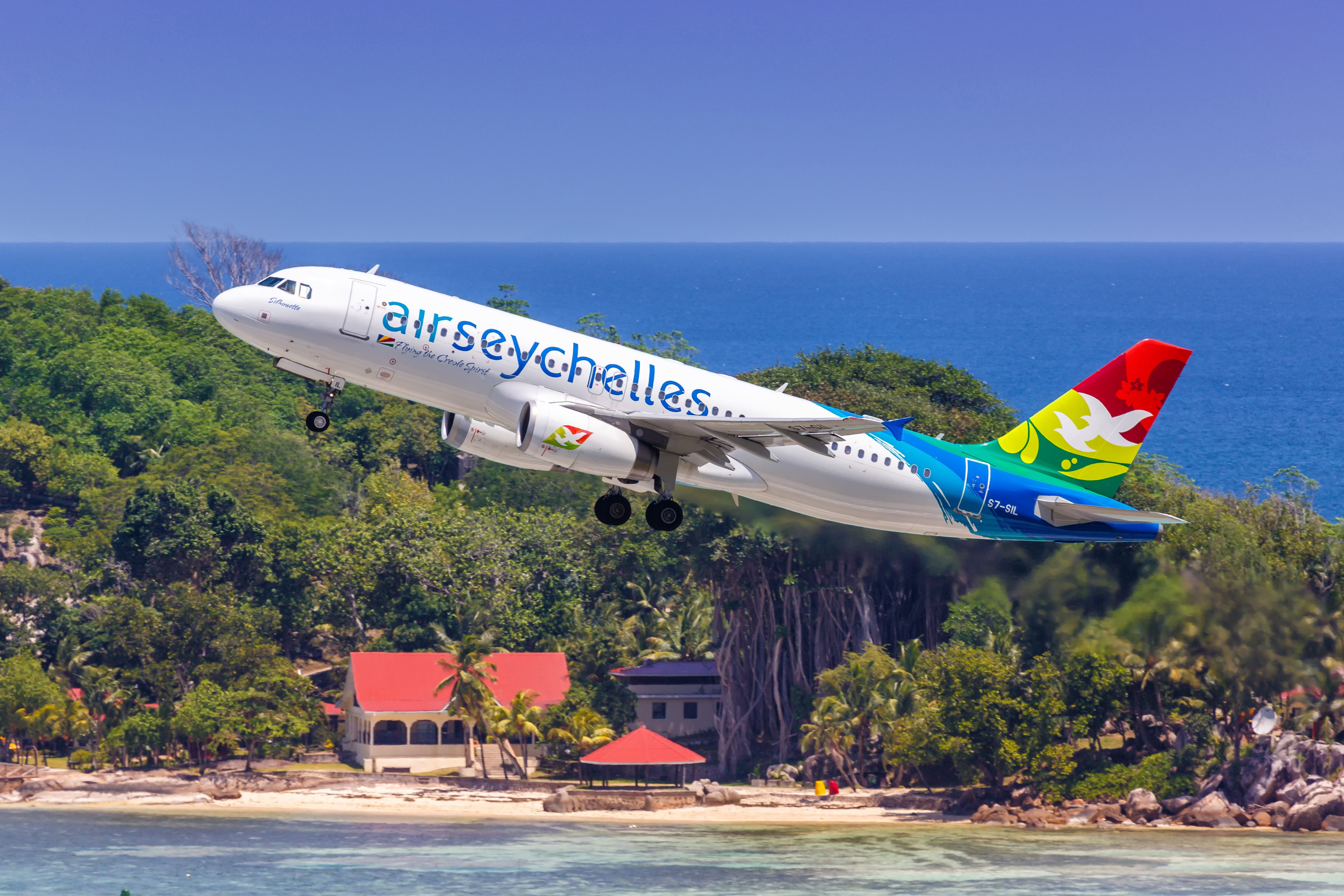Air Seychelles A320 taking off