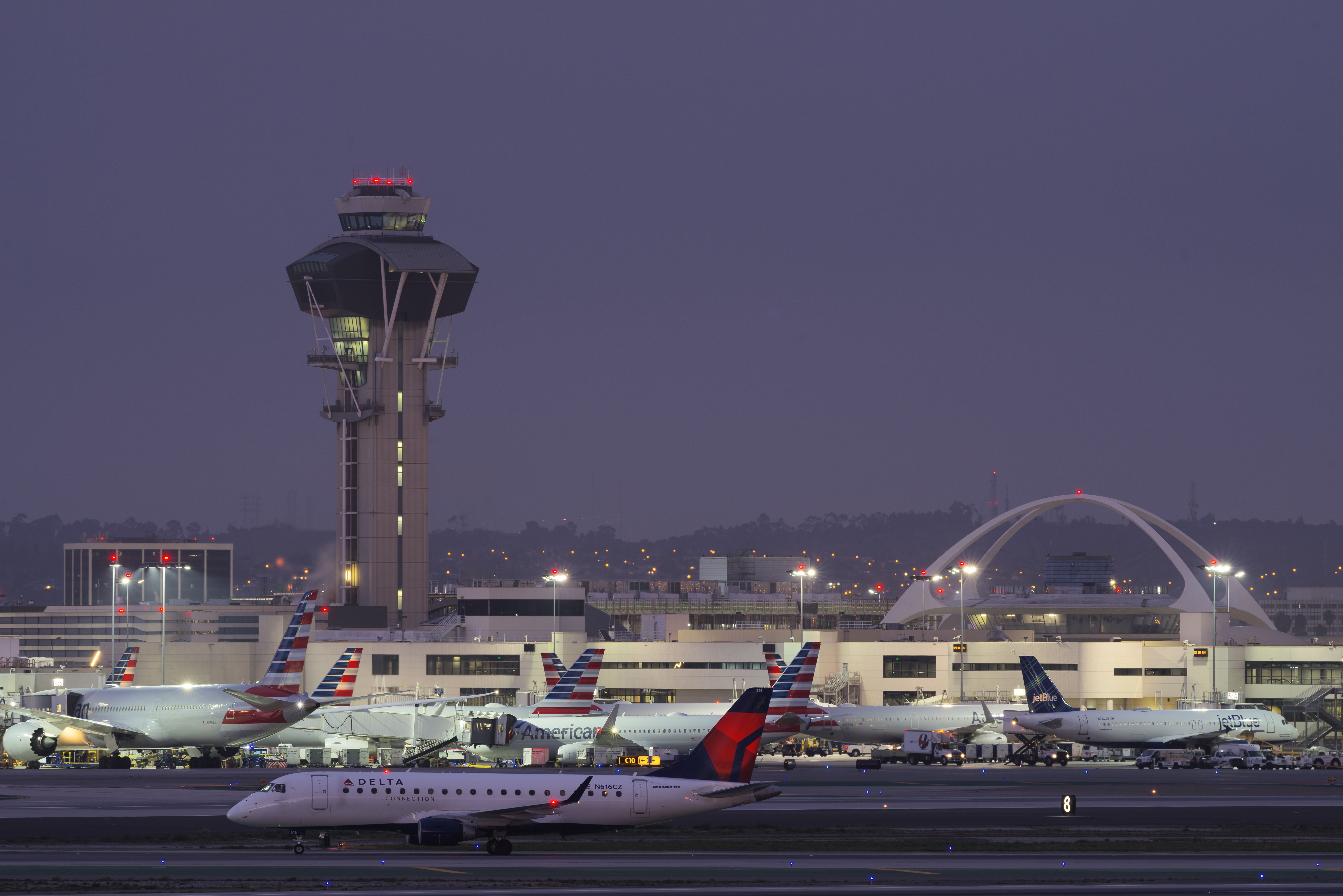 Airlines at Los Angeles International Airport