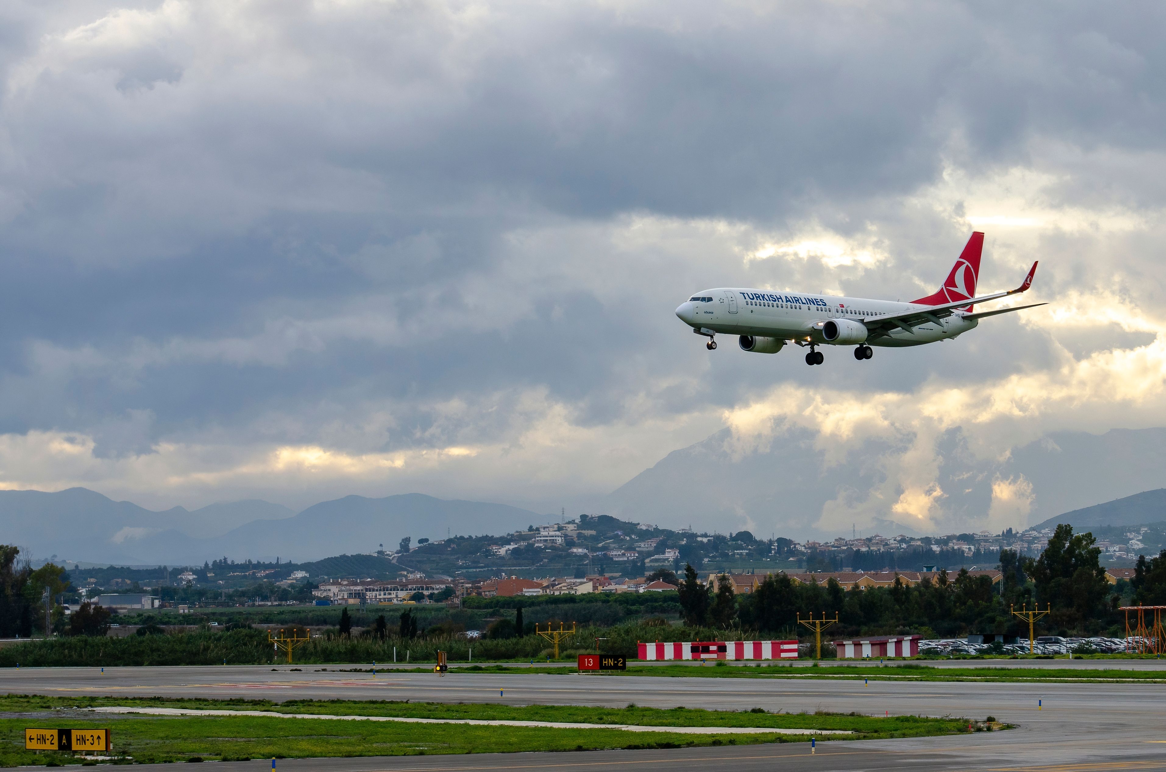 Turkish Airlines plane landing