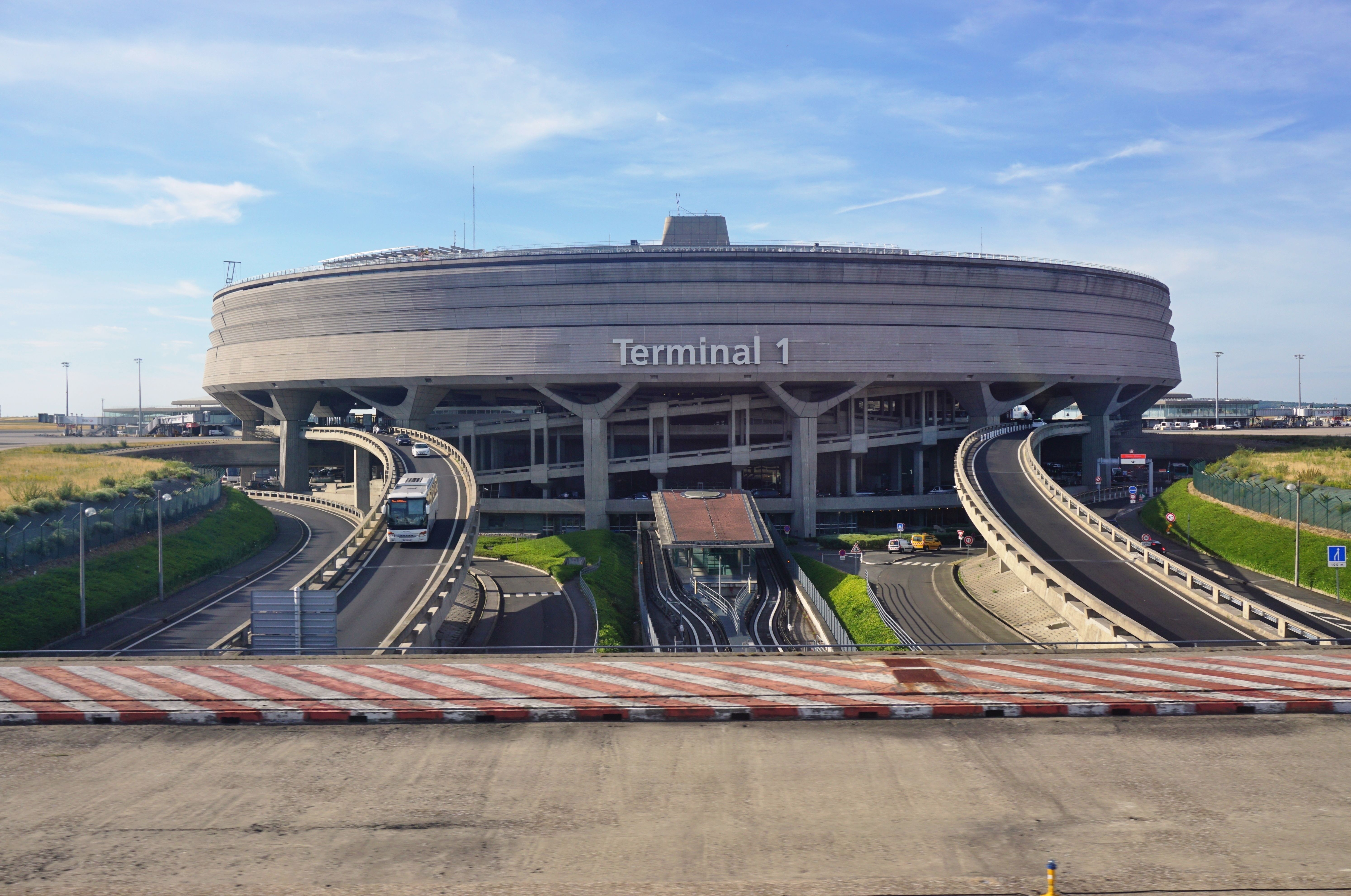 Paris Charles de Gaulle Airport - Part 1 - A Visual History of the World's  Great Airports