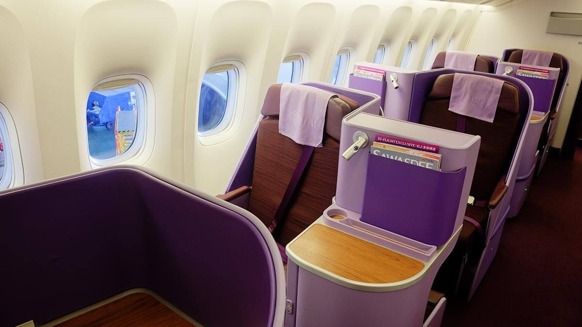 Thai Airways Royal Silk business class seats.