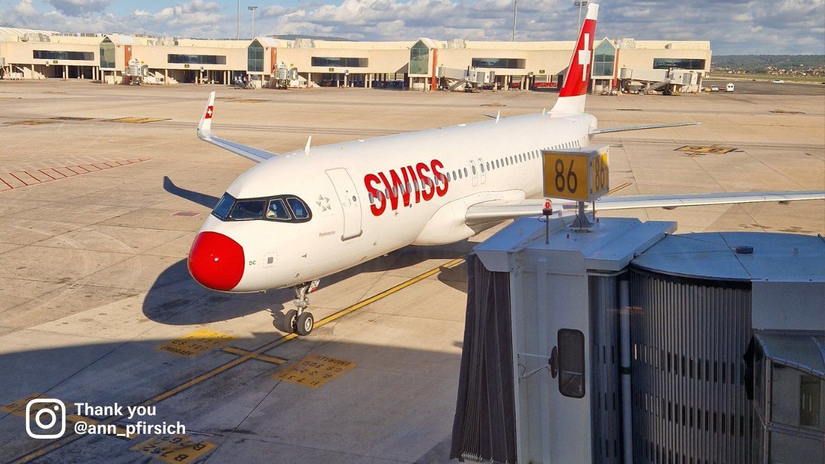Rudolph The Red Nosed Airbus A320neo: SWISS Launches A Festive Livery