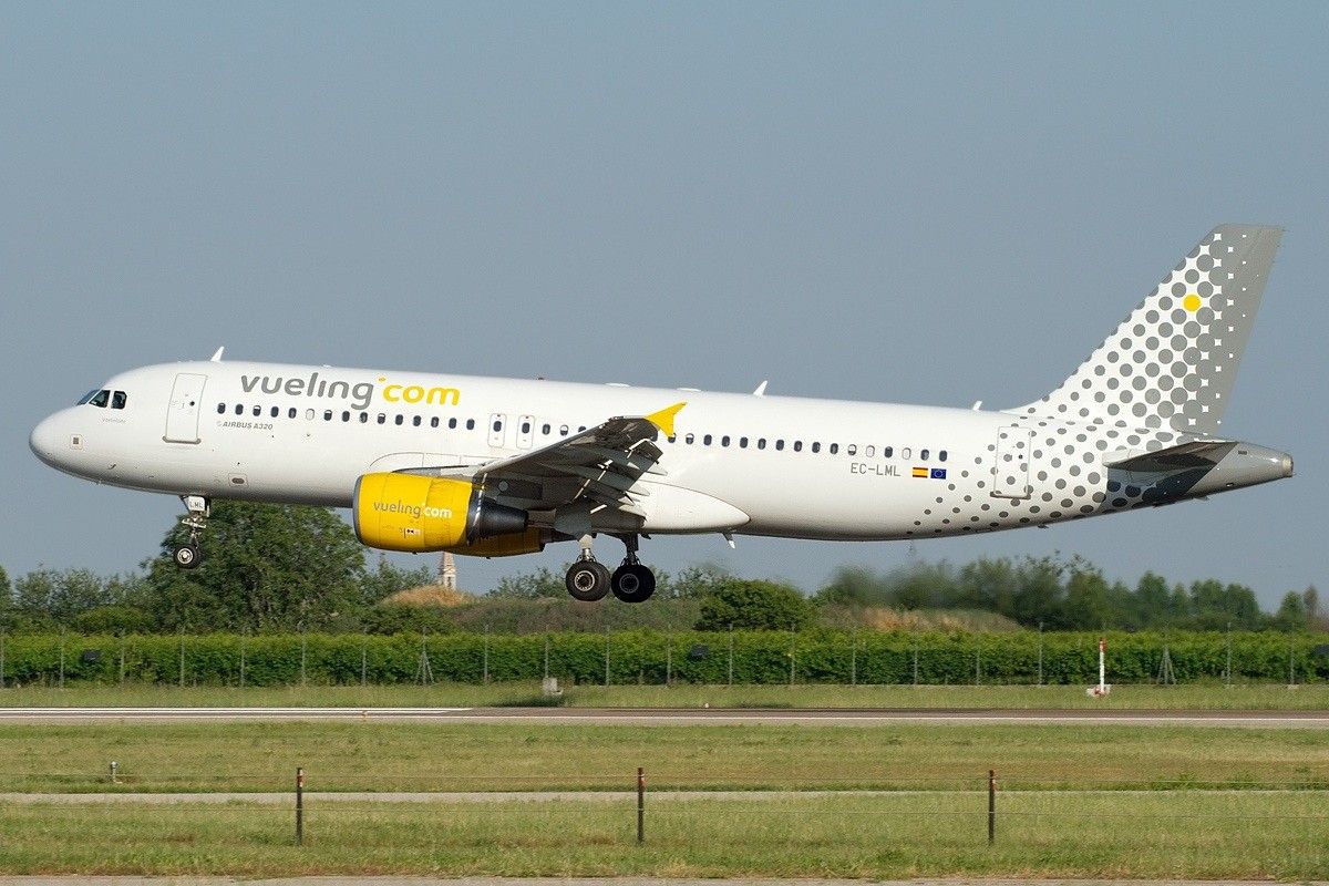 Vueling Airlines Airbus A320