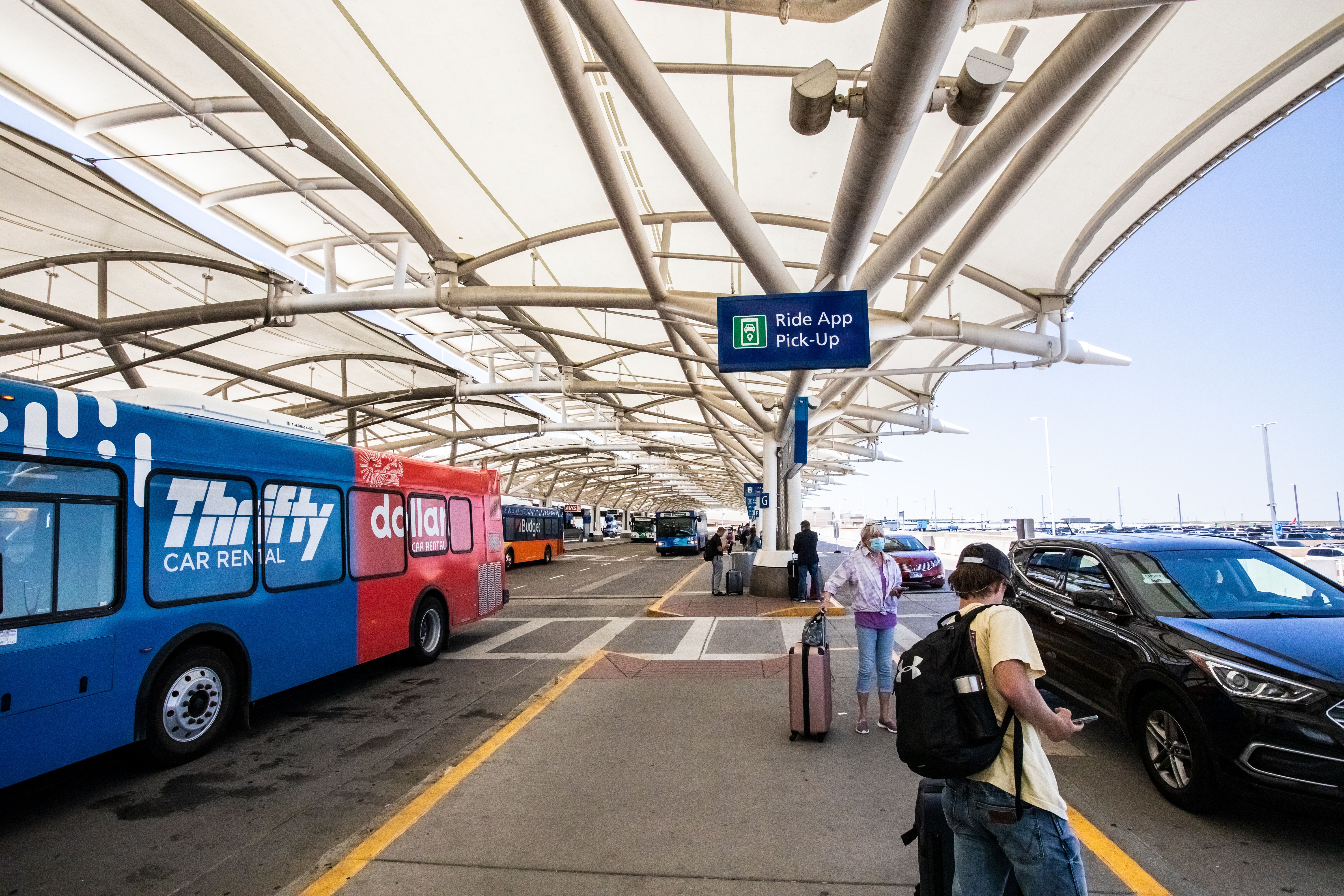 Denver International Airport pick up