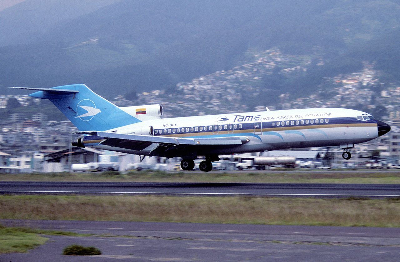 TAME Boeing 727