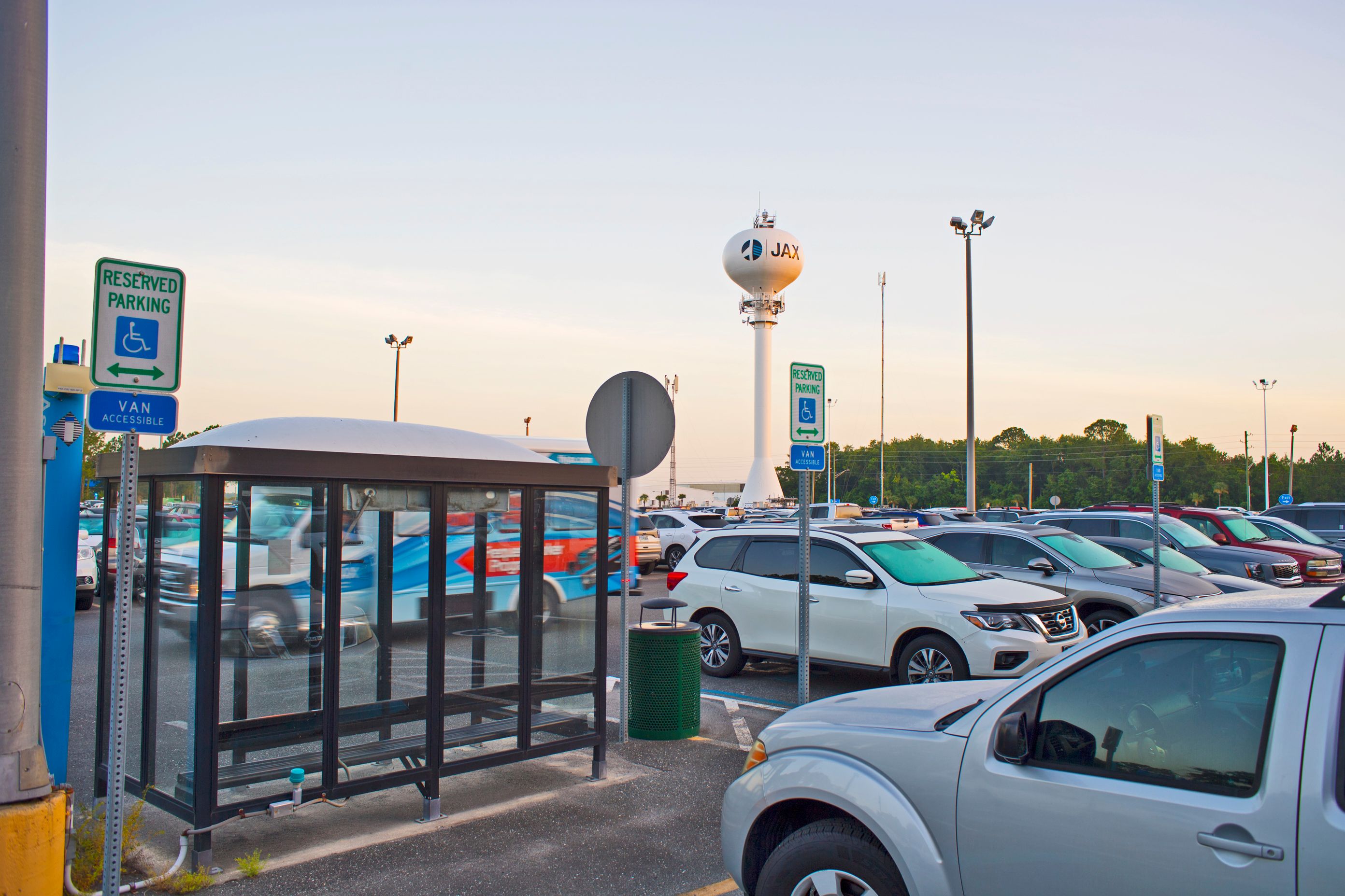 Parking at Jacksonville International Airport PC JAX