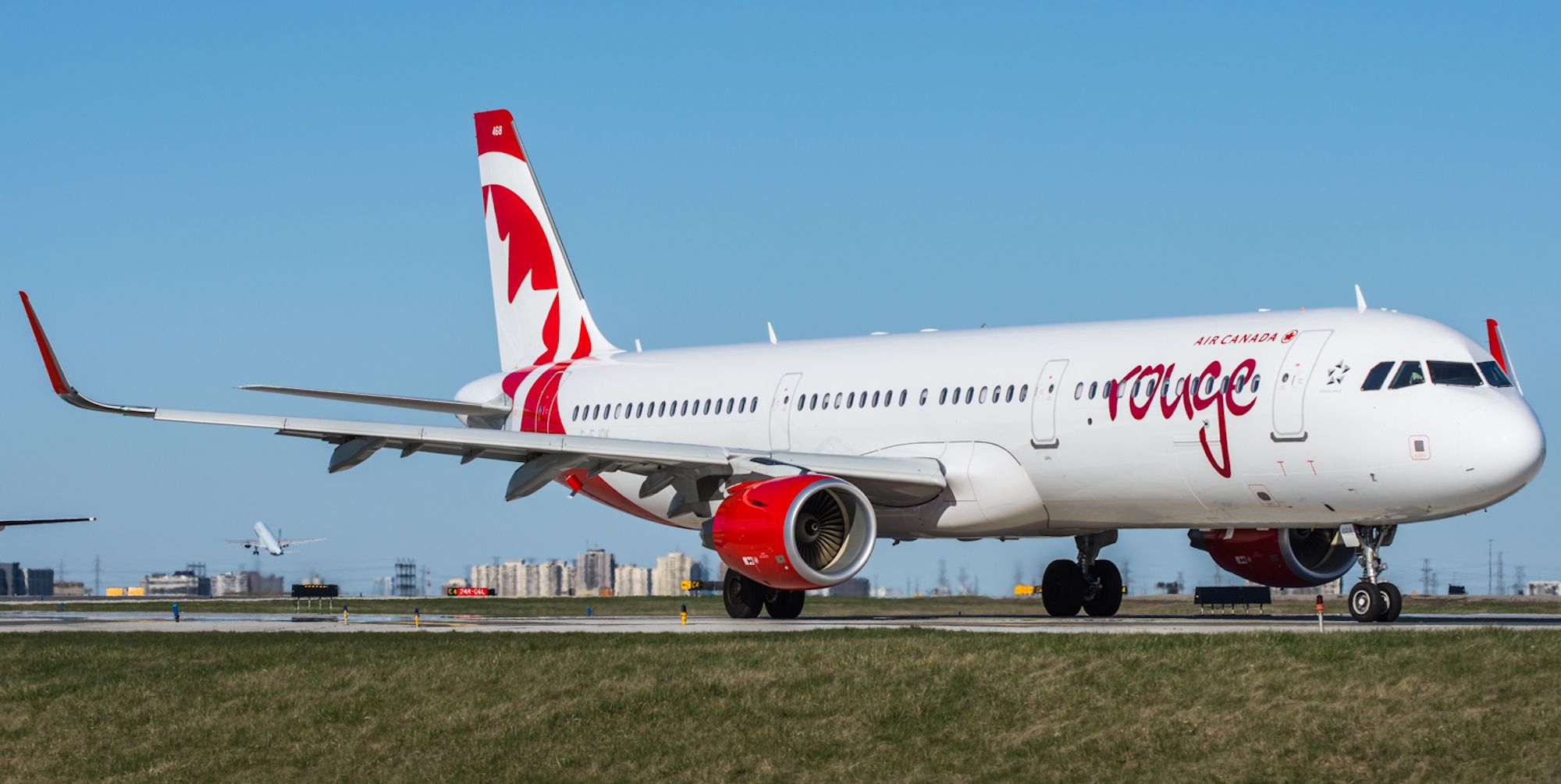 Air Canada Airbus A321 Rouge