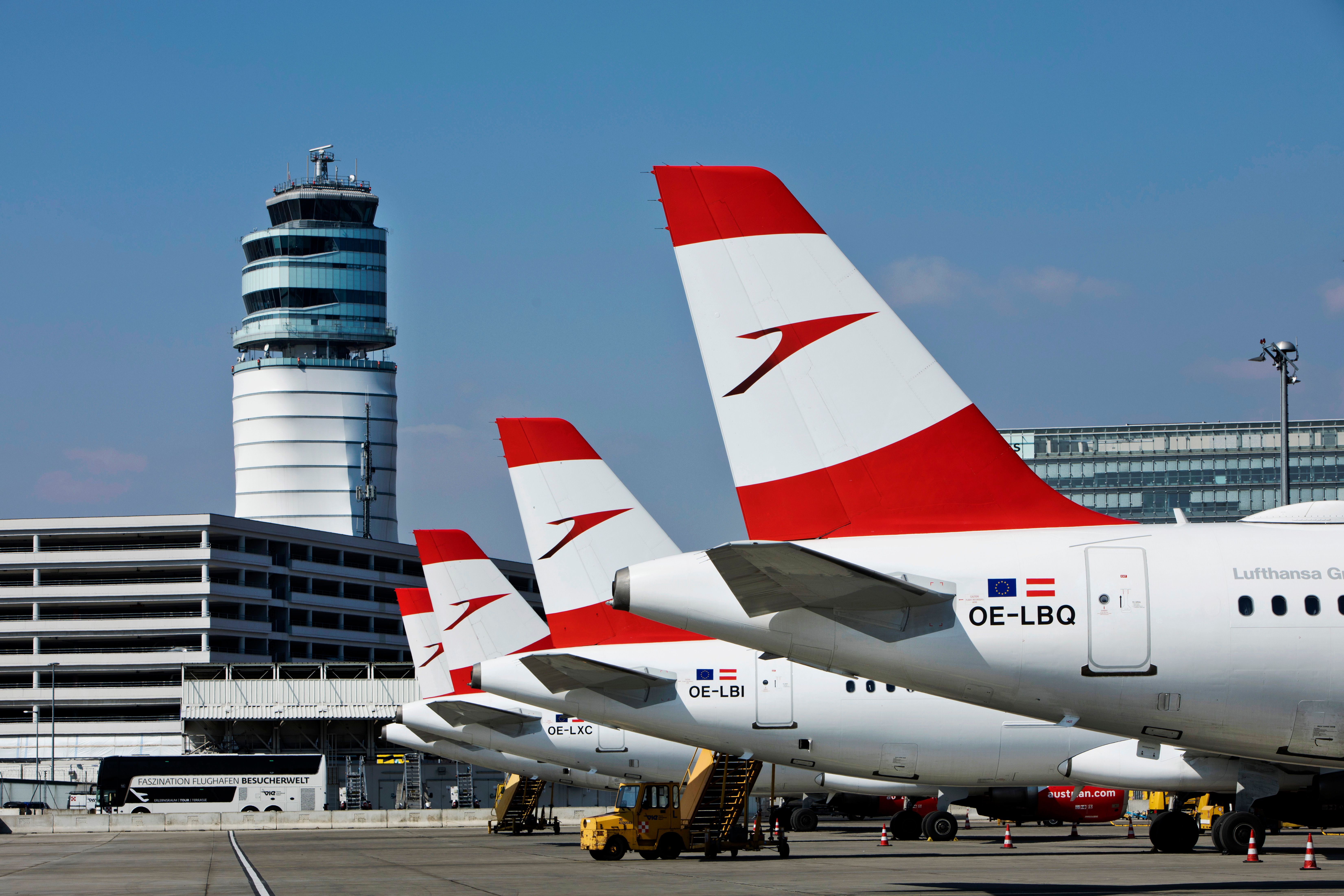 Austrian Airlines Airbus A320 Tails