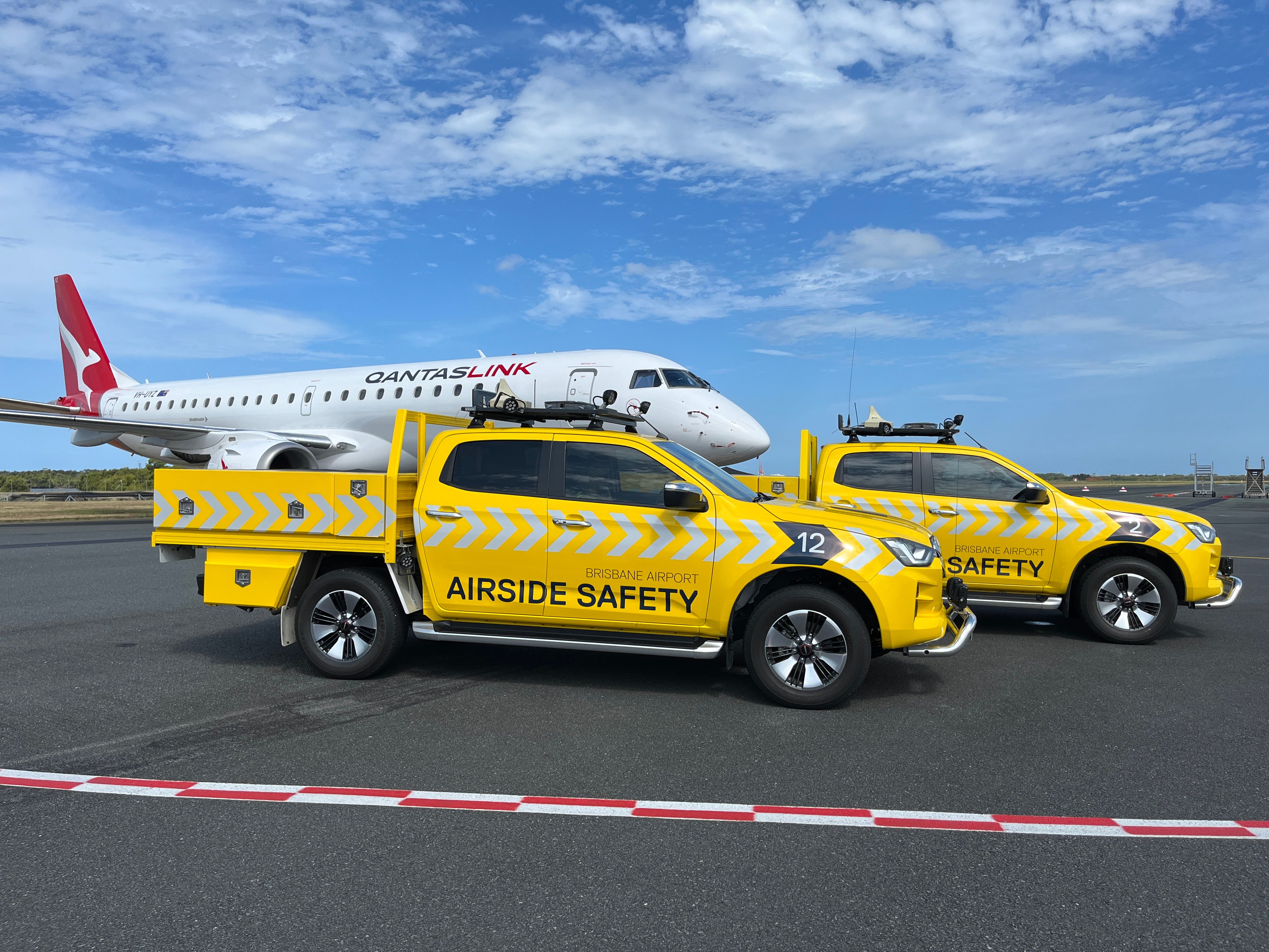 brisbane-airport-goes-yellow-and-cuts-noise-impact-with-overwater-flights