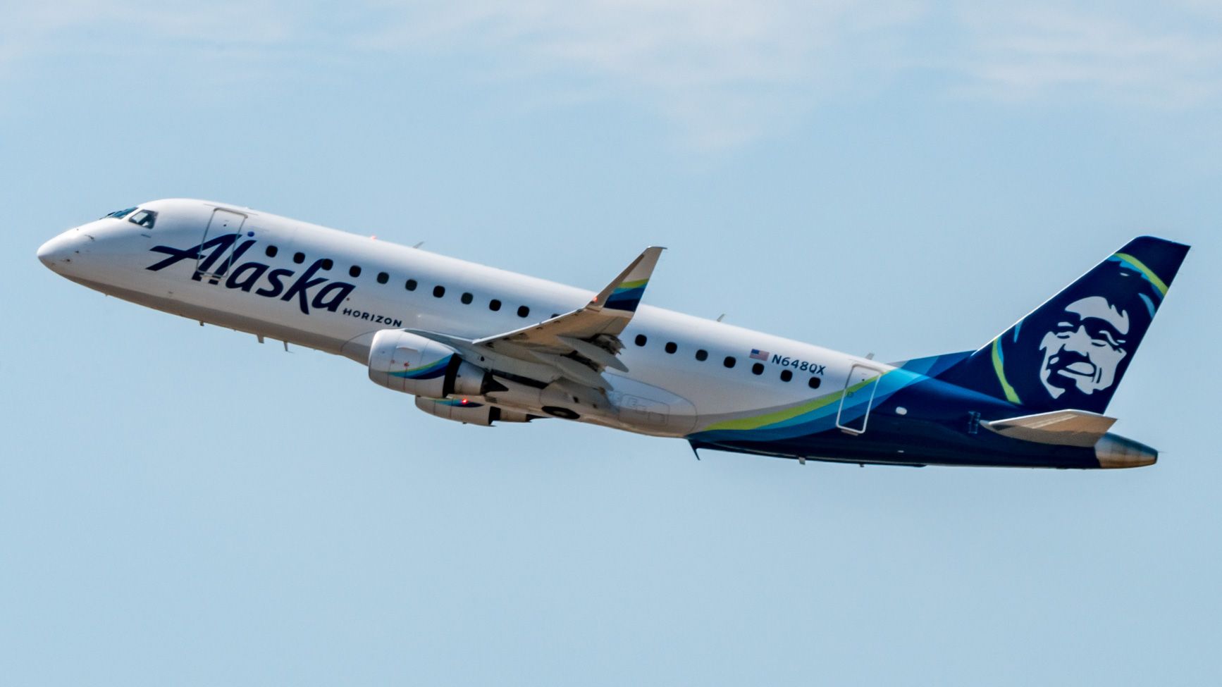 Alaska Airlines Horizon Air Embraer E175