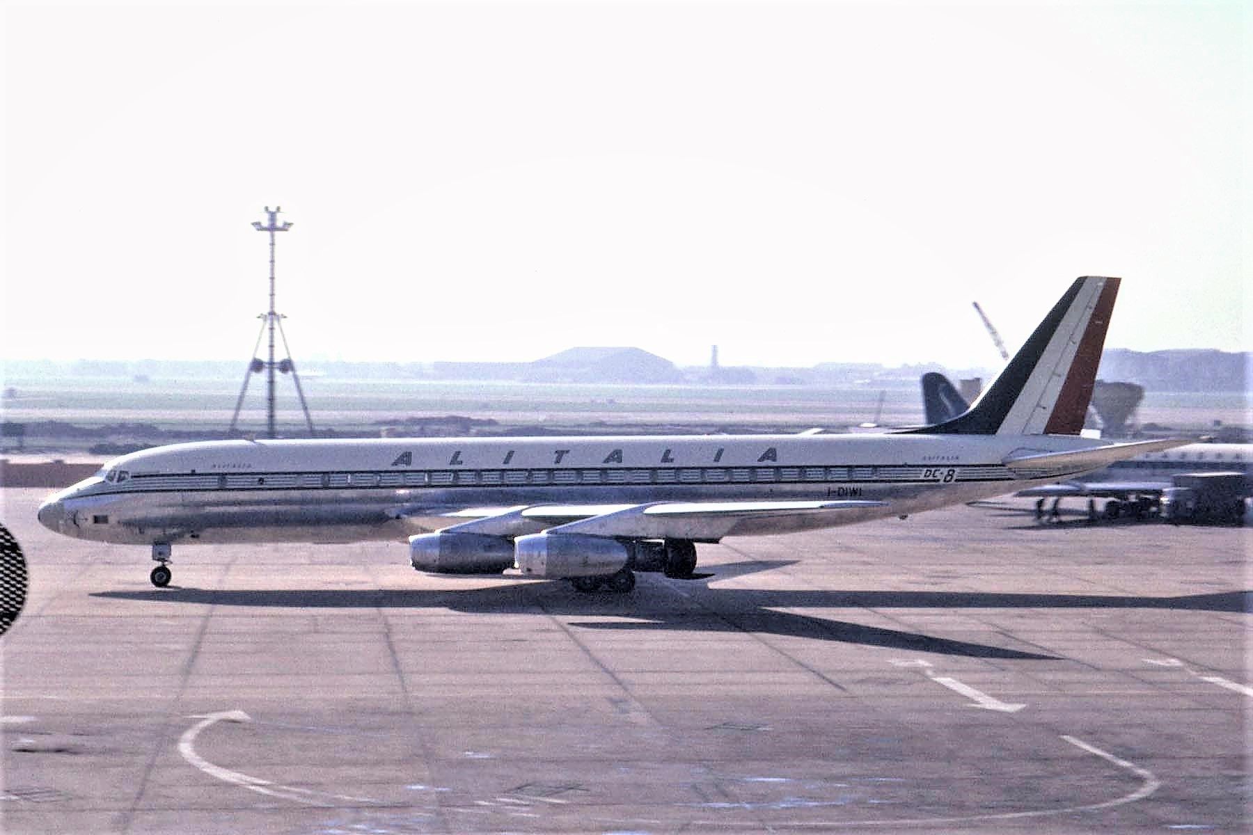 DC-8-42 Alitalia