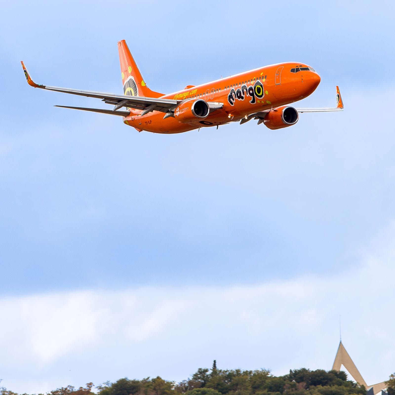 Mango airlines Boeing 737 in the sky