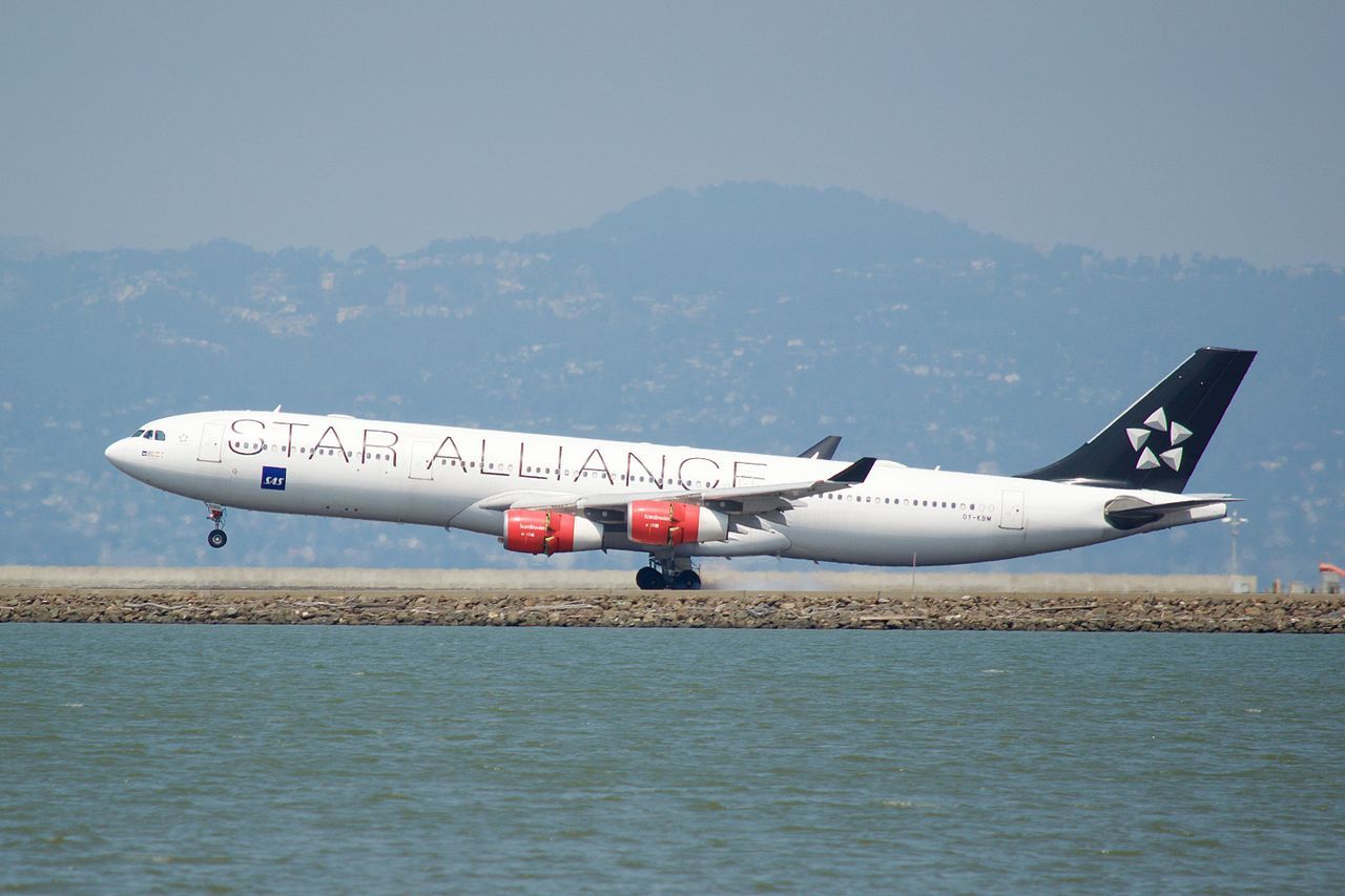 SAS Star Alliance Livery A340